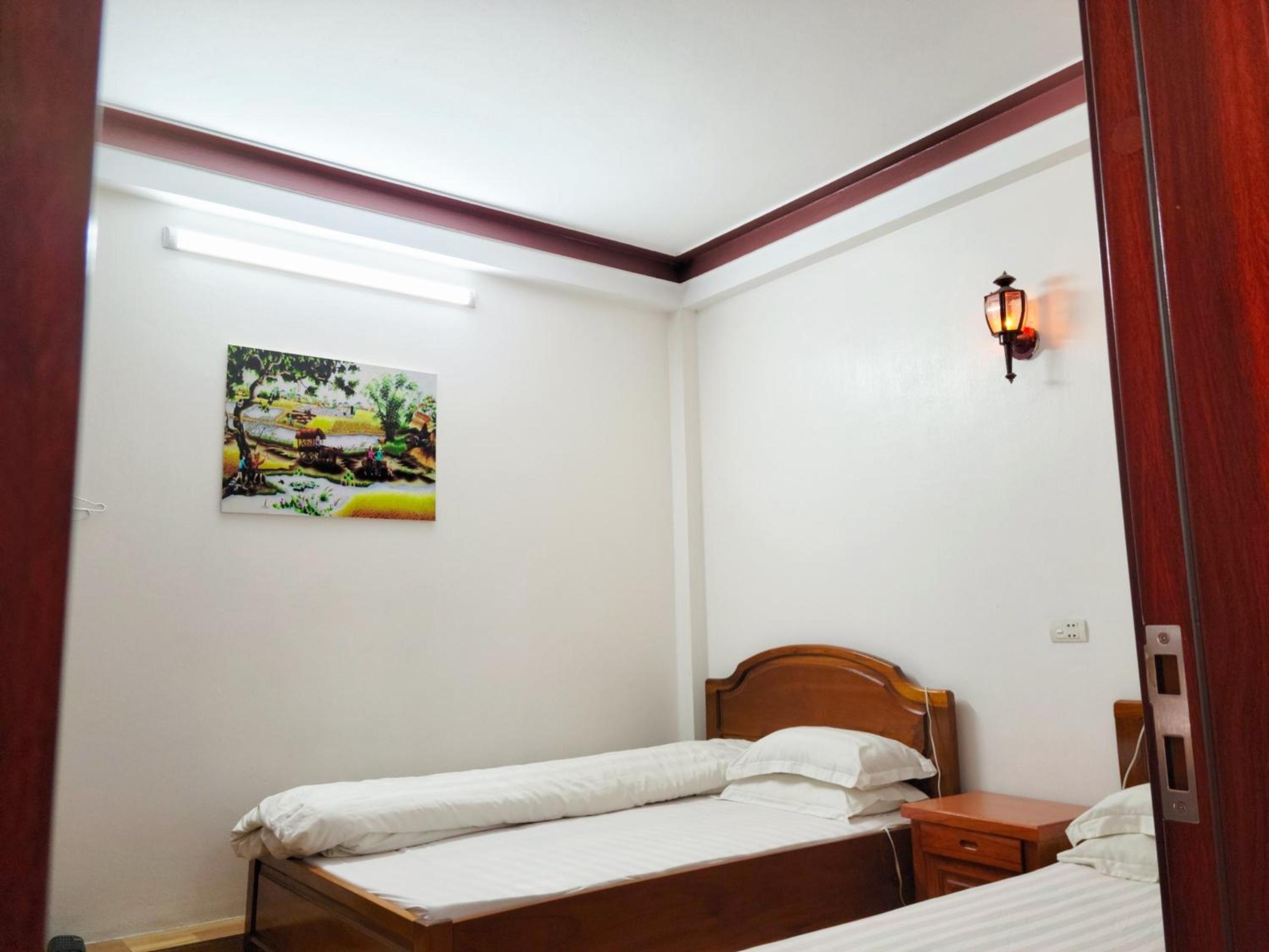 Standard Double or Twin Room - Photo 11