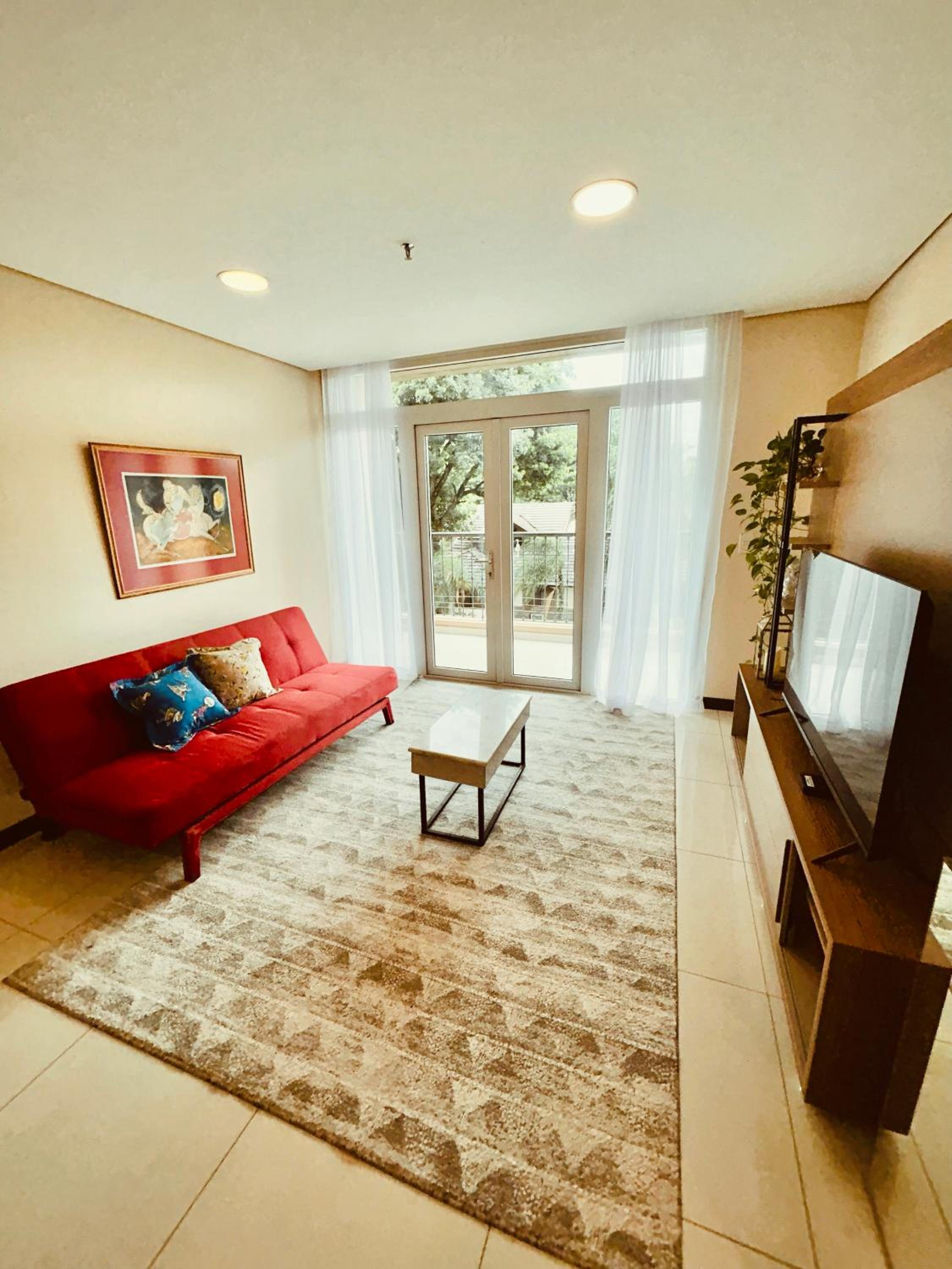 One-Bedroom Apartment