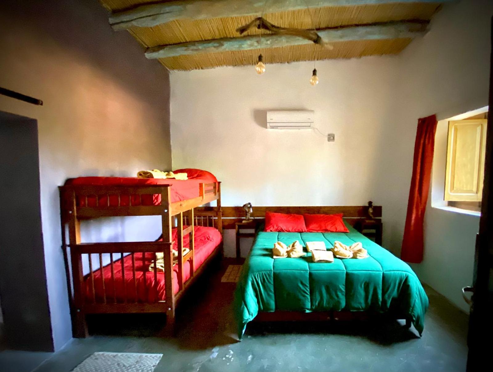 Quadruple Room with Private Bathroom photo 3