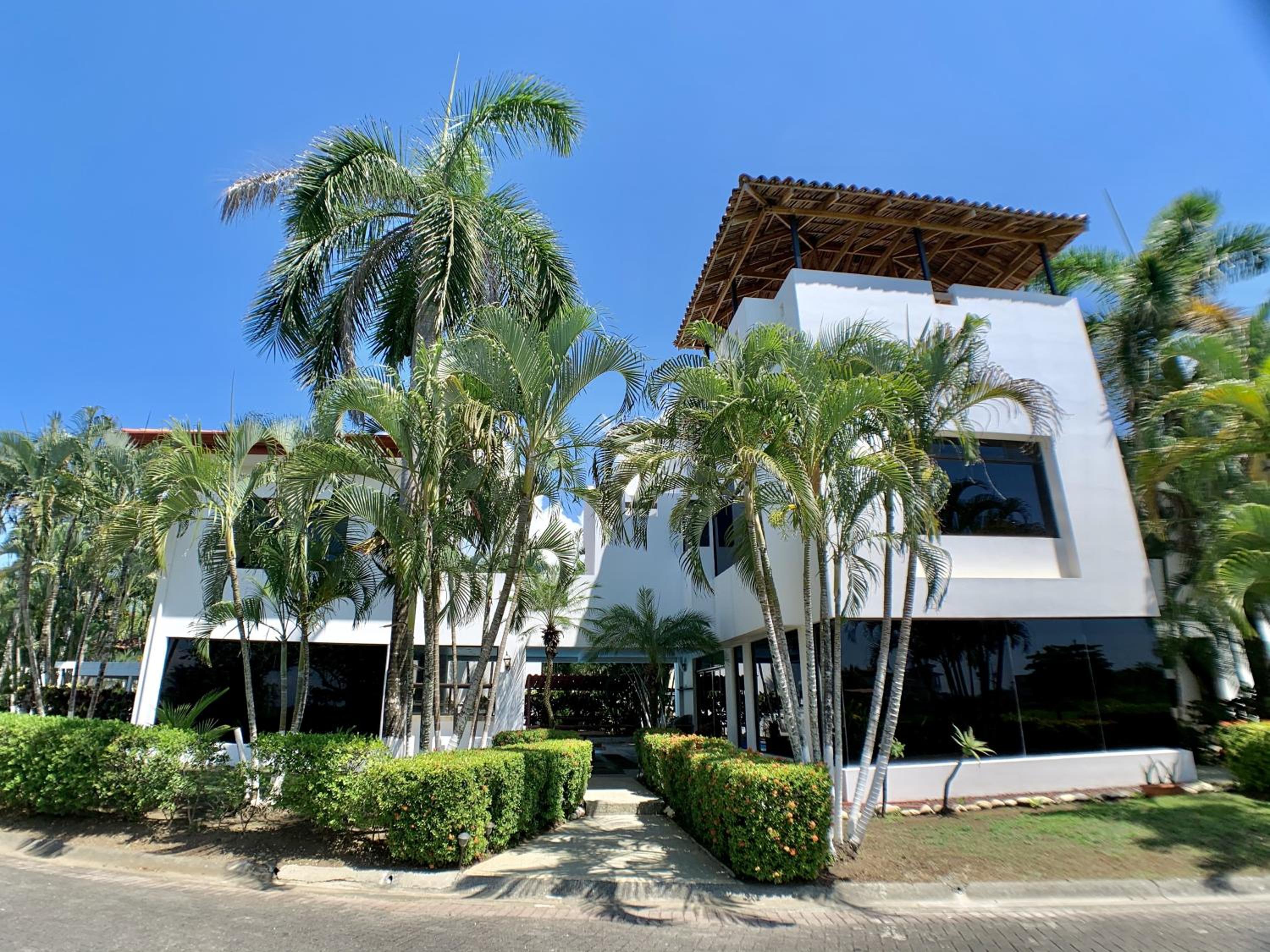 Superior Apartment photo 2