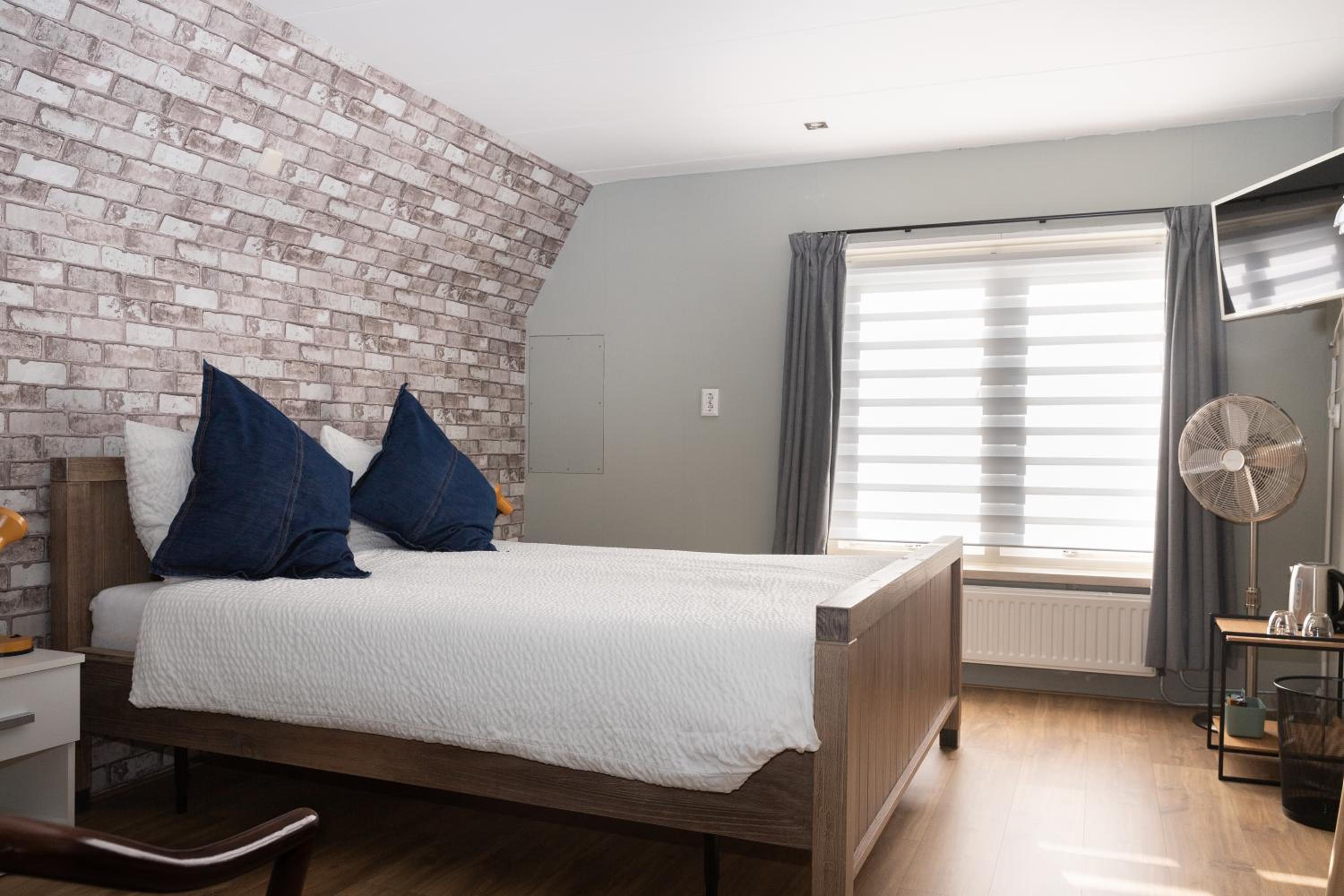 Double Room with Private Bathroom photo 1