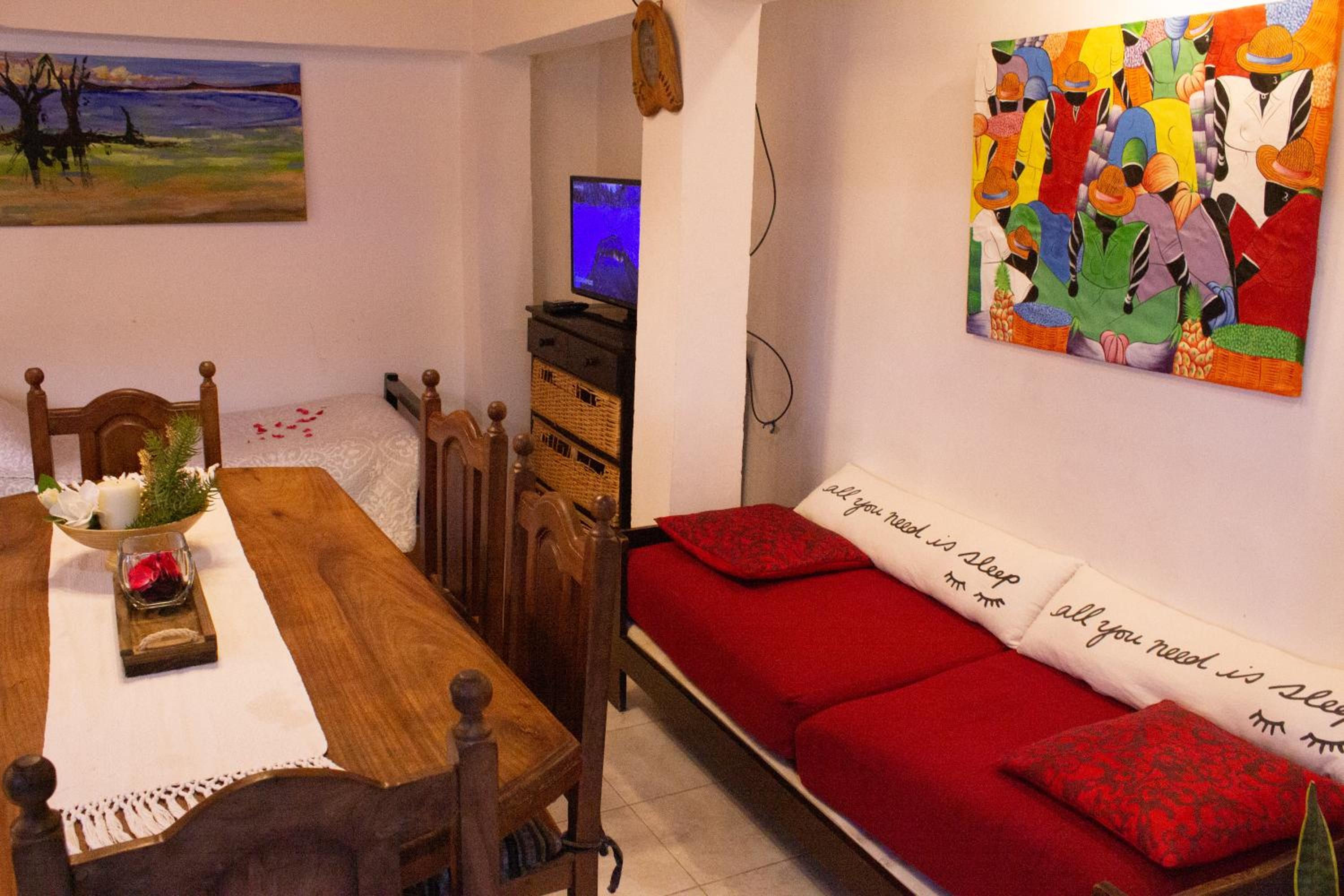 One-Bedroom Apartment photo 2