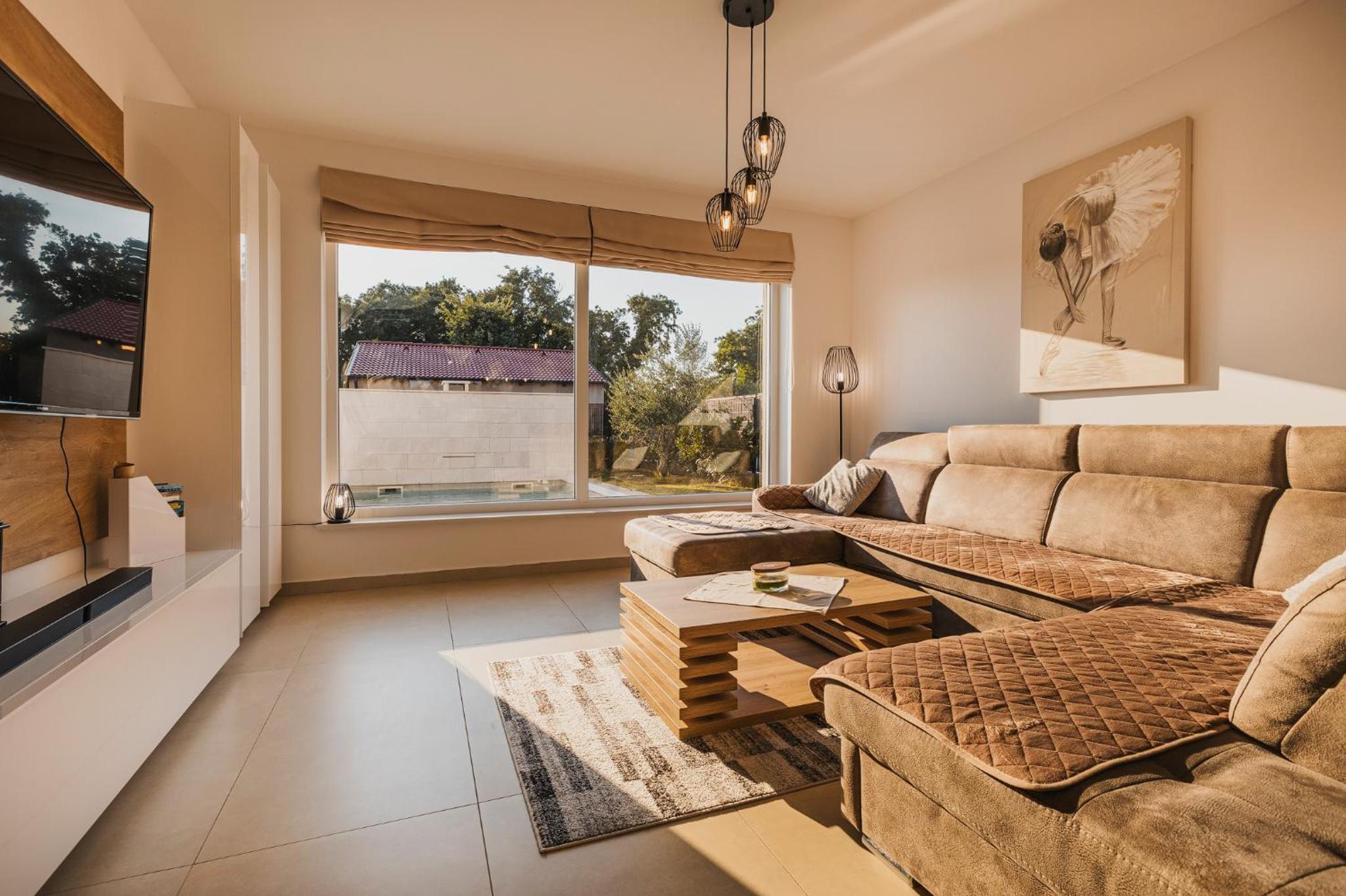 Villa photo 1