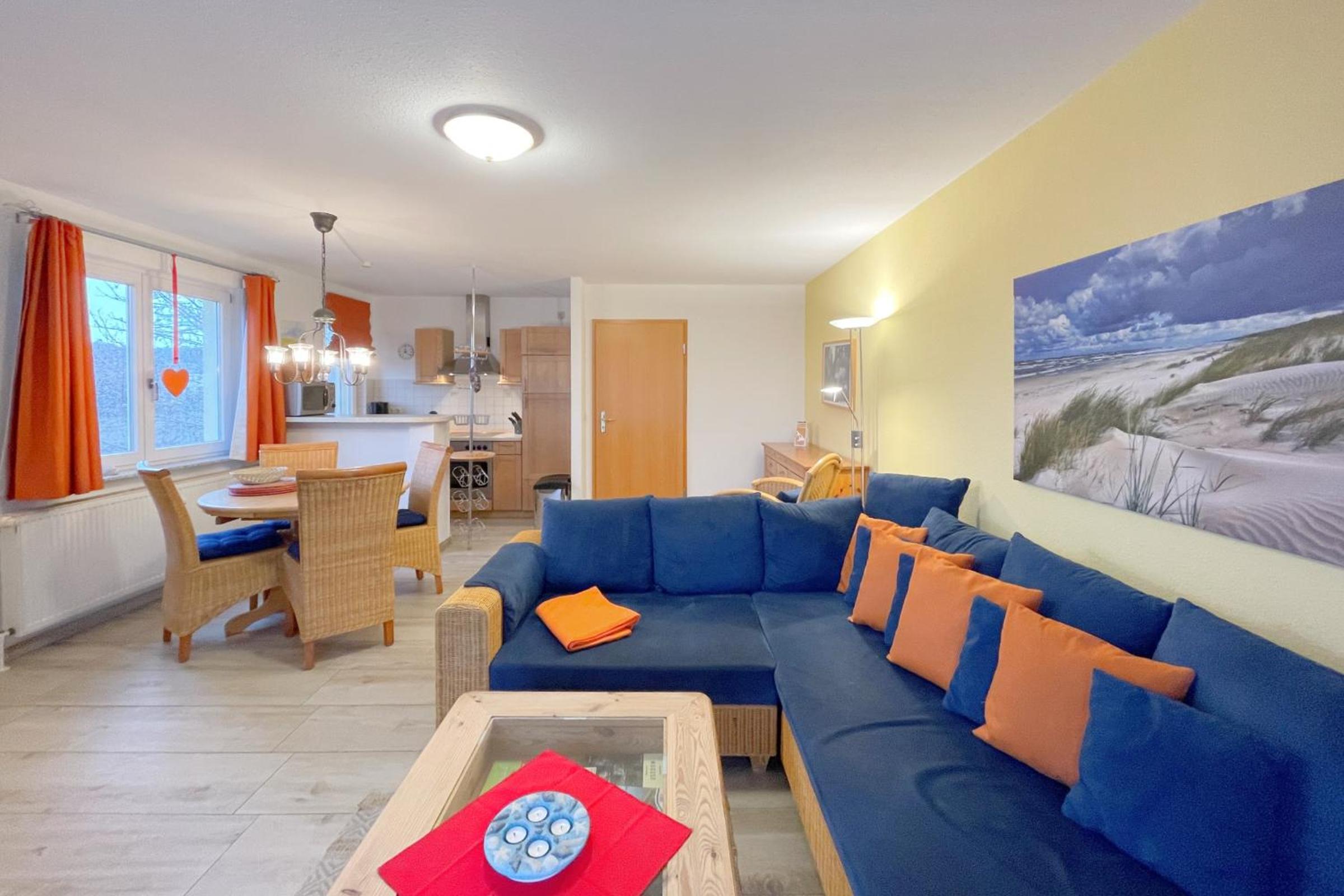 Apartment with Balcony photo 1