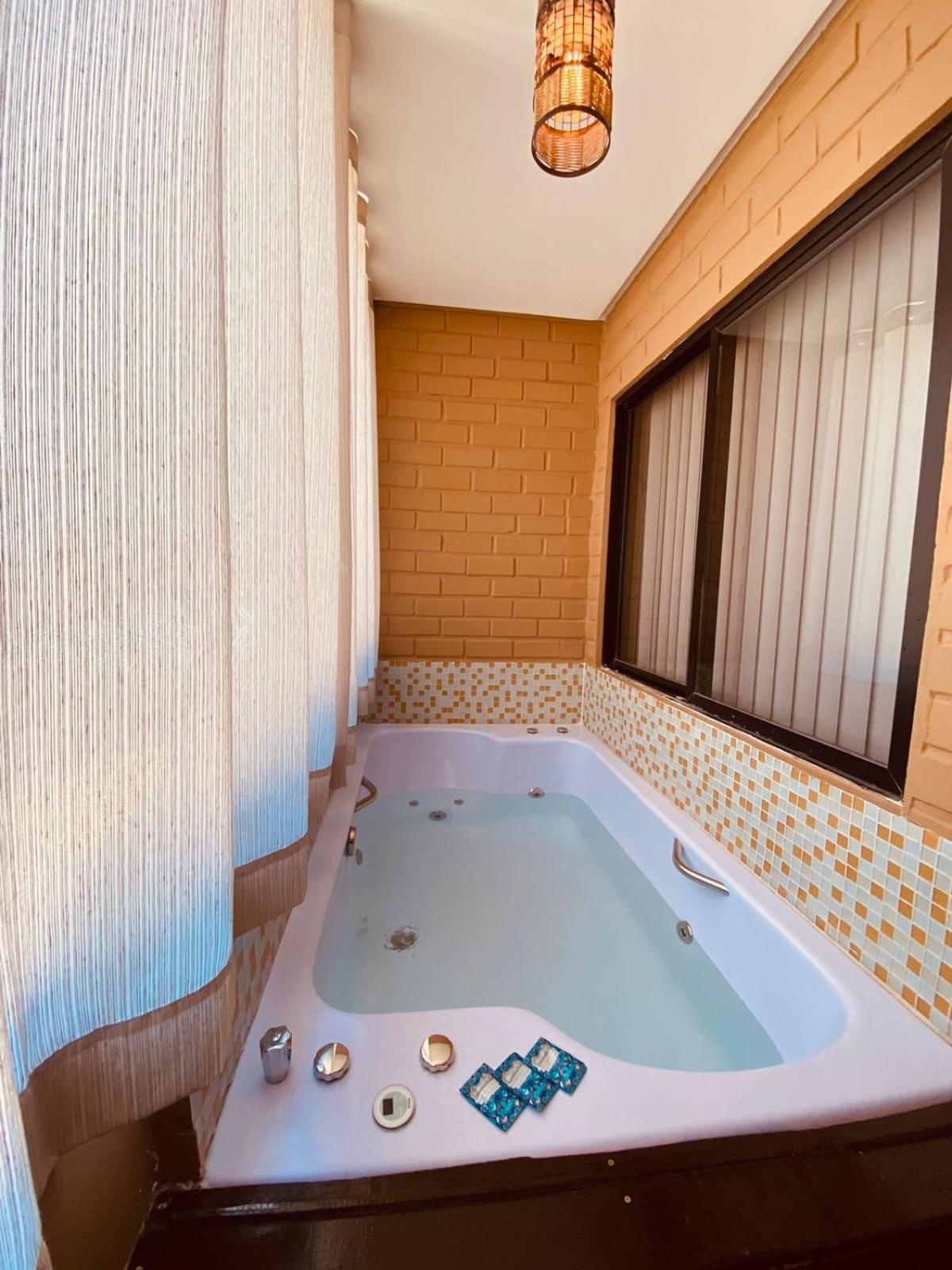 Suite with Spa Bath photo 2