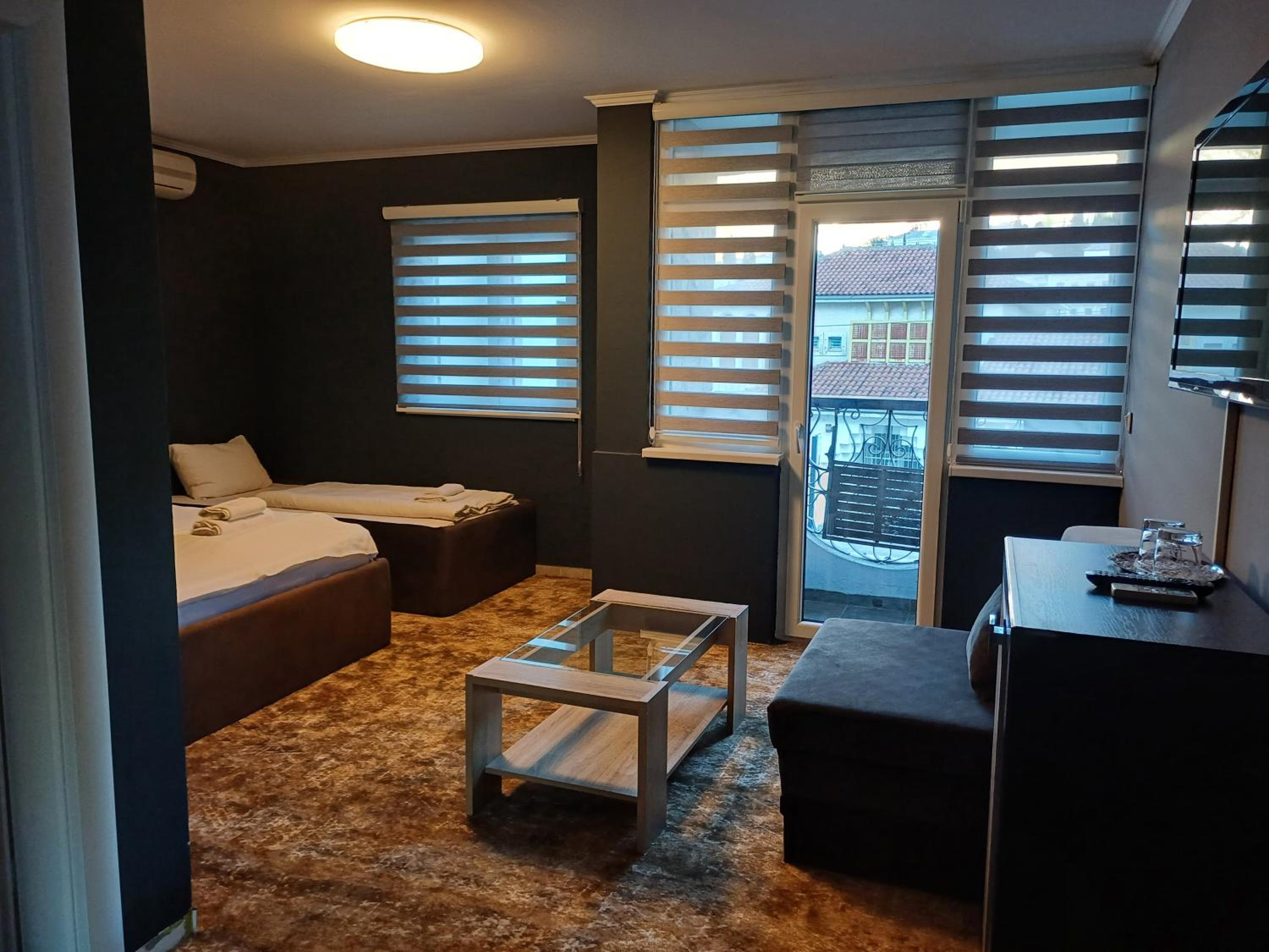 Triple Room with Balcony photo 1