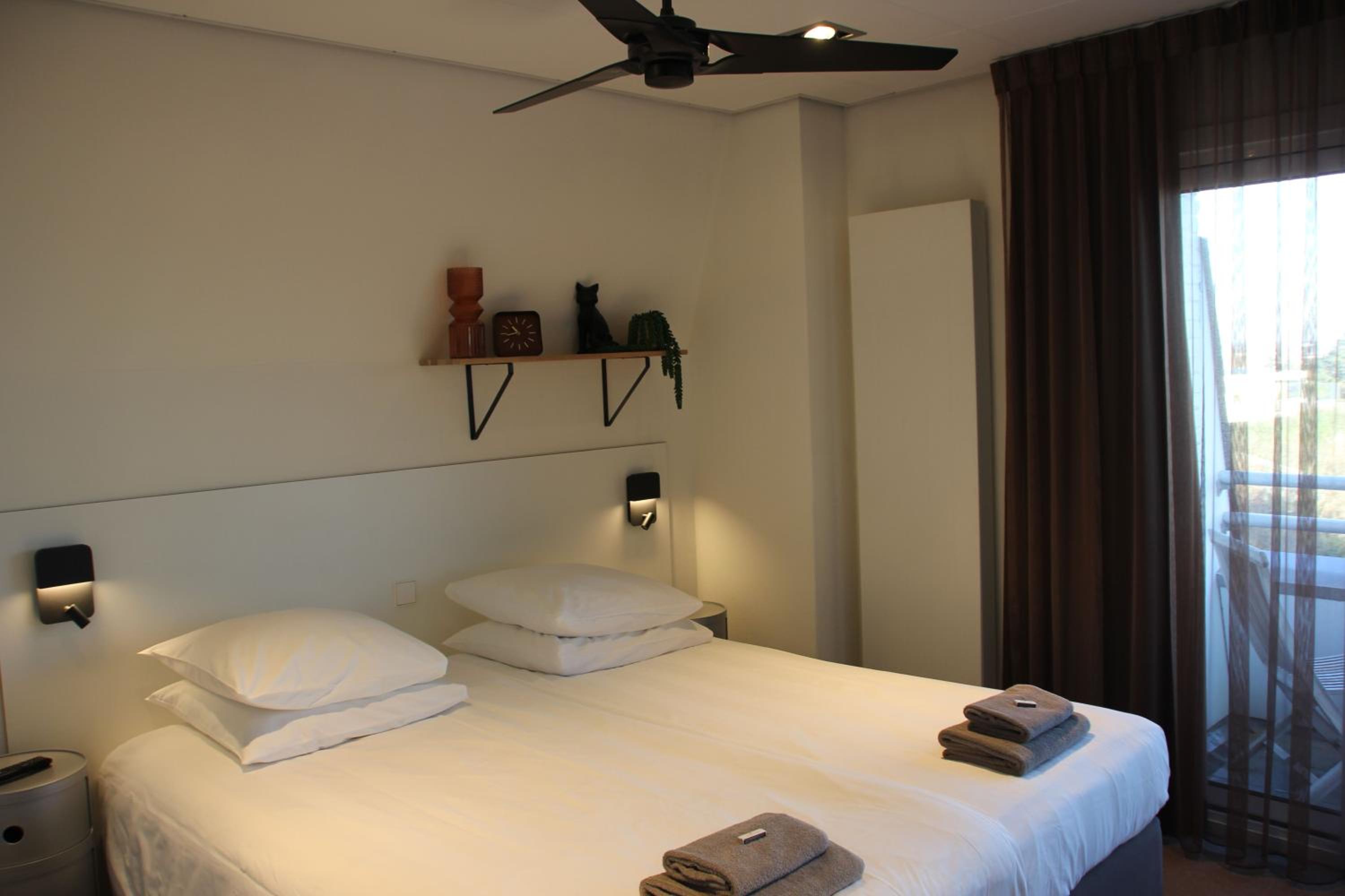 Single Room Backside photo 1