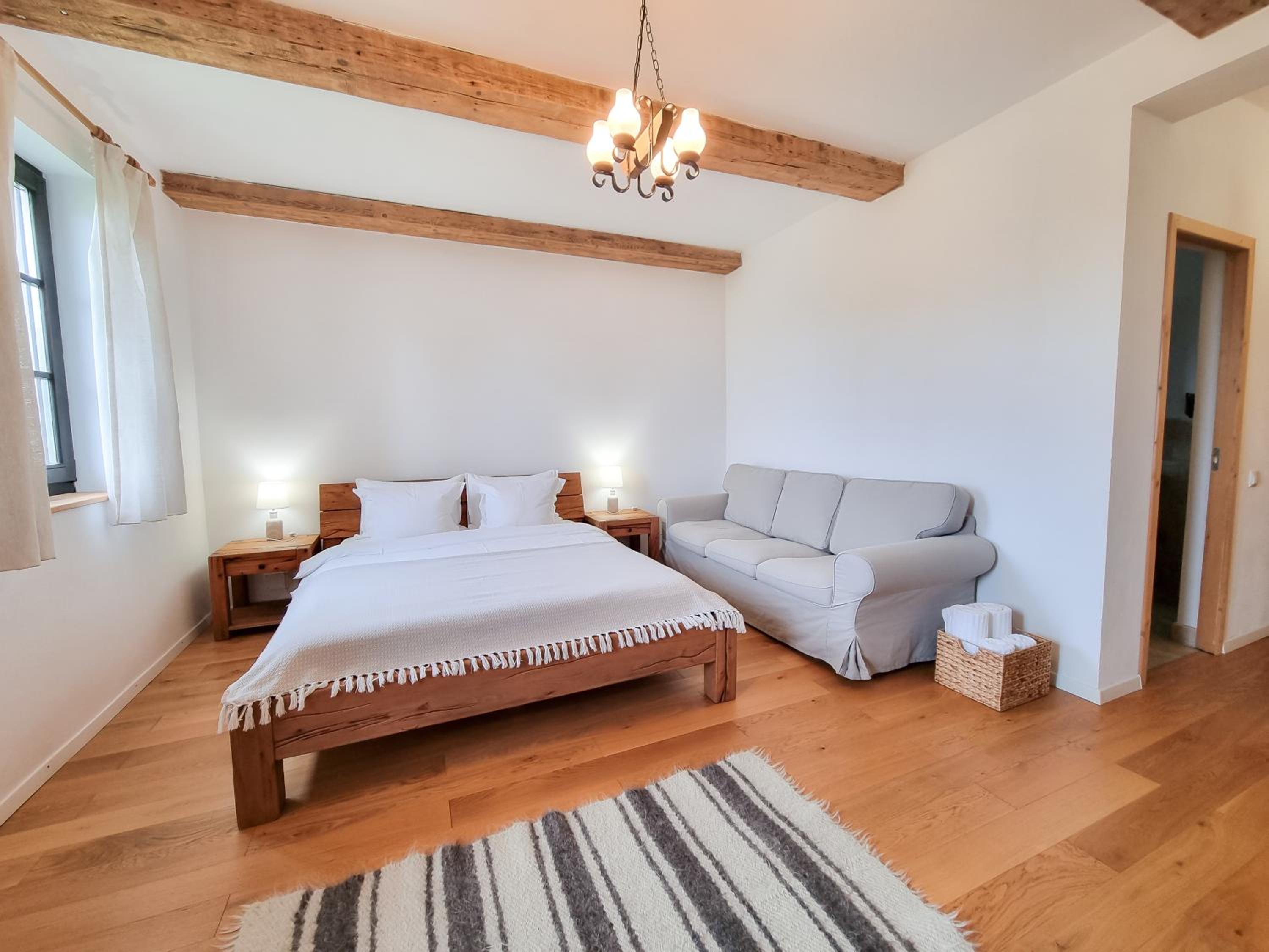 Basic Triple Room photo 3