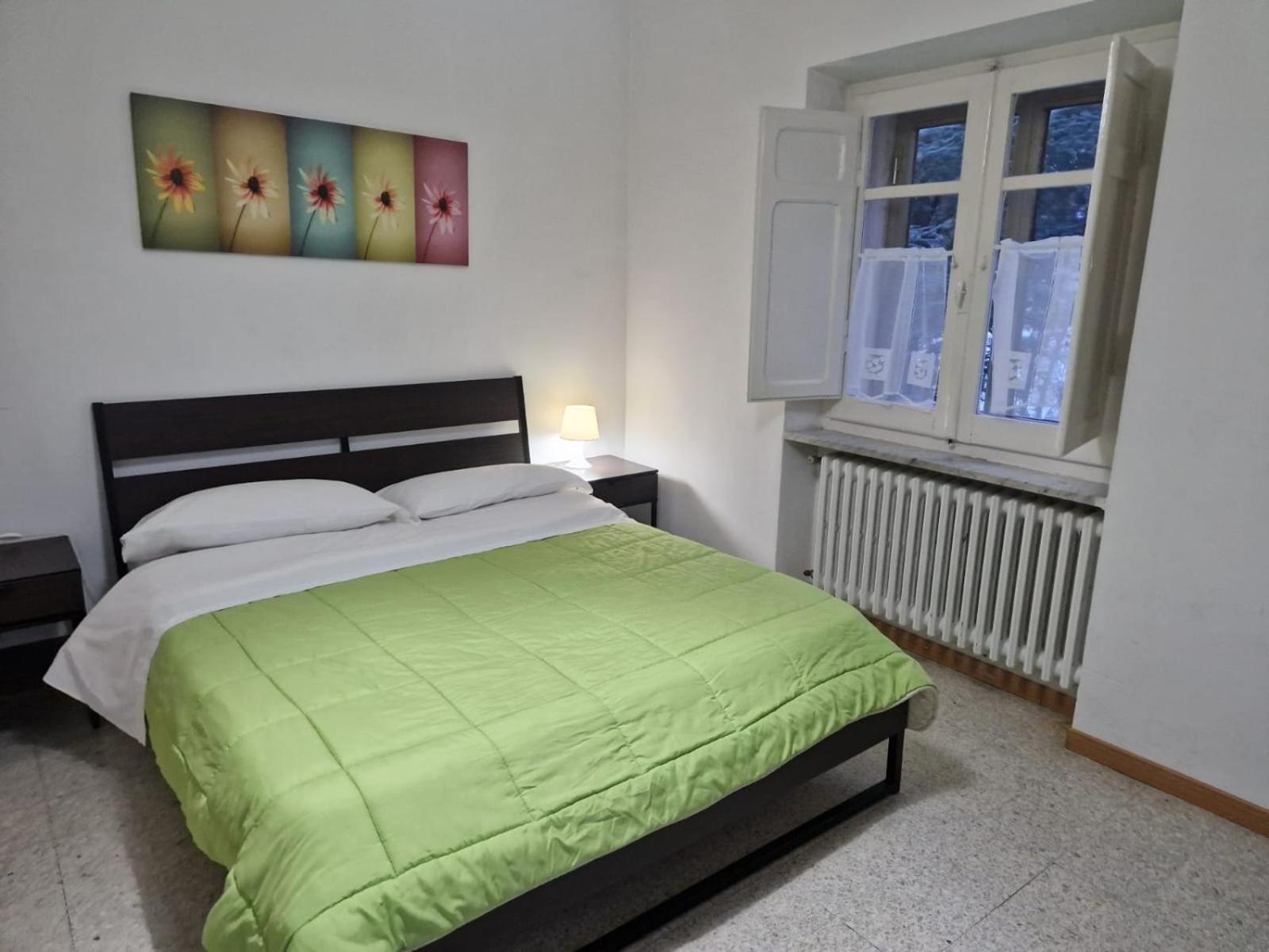 Apartment with Balcony photo 1