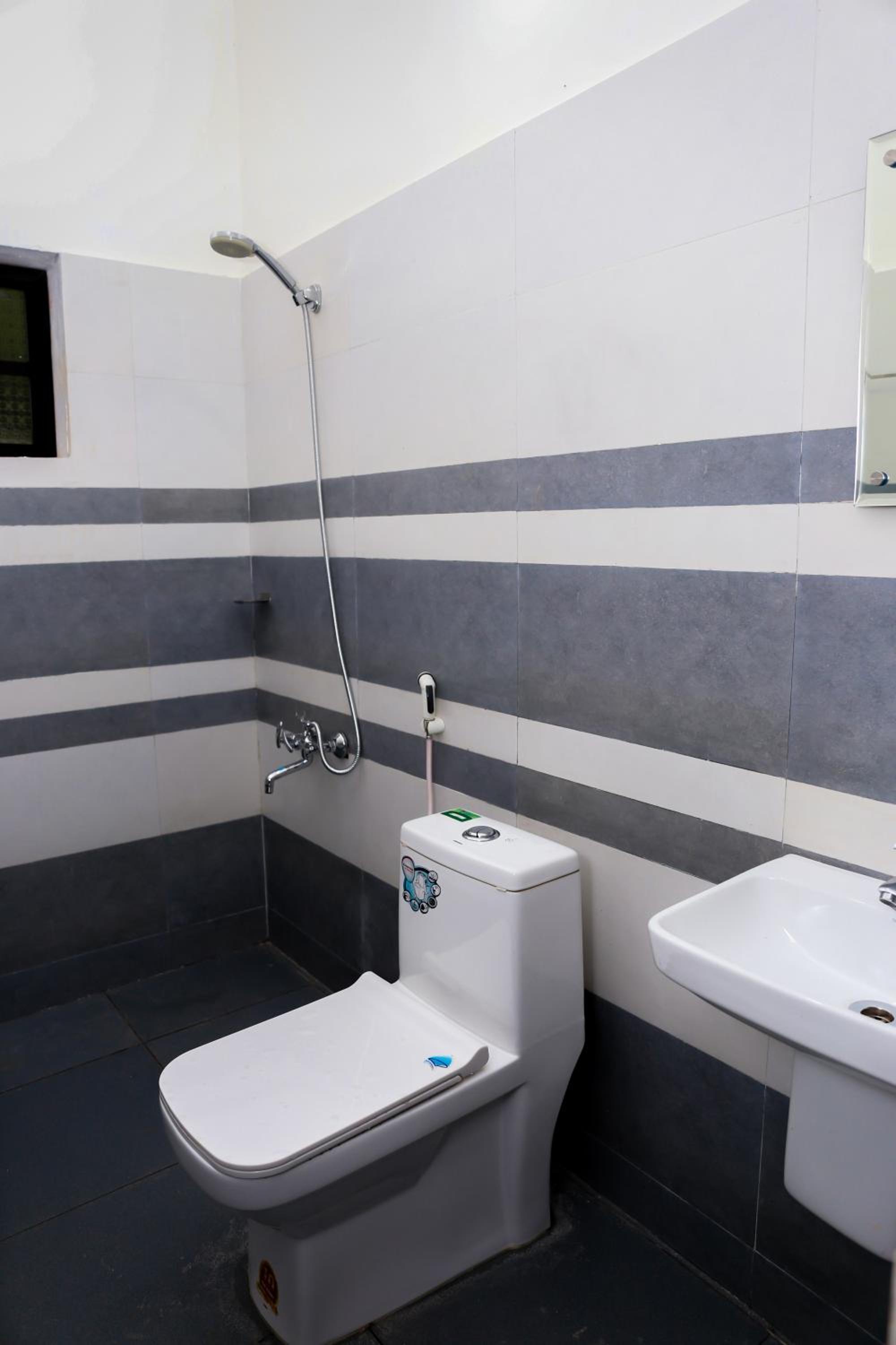 Two-Bedroom Villa - Photo 19