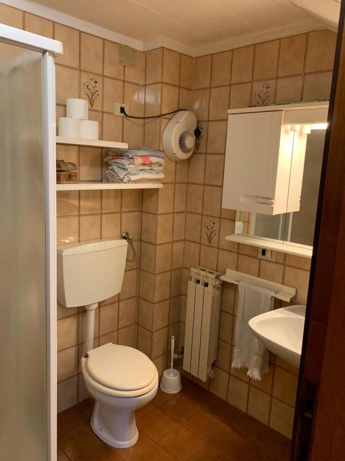 Two-Bedroom House photo 3