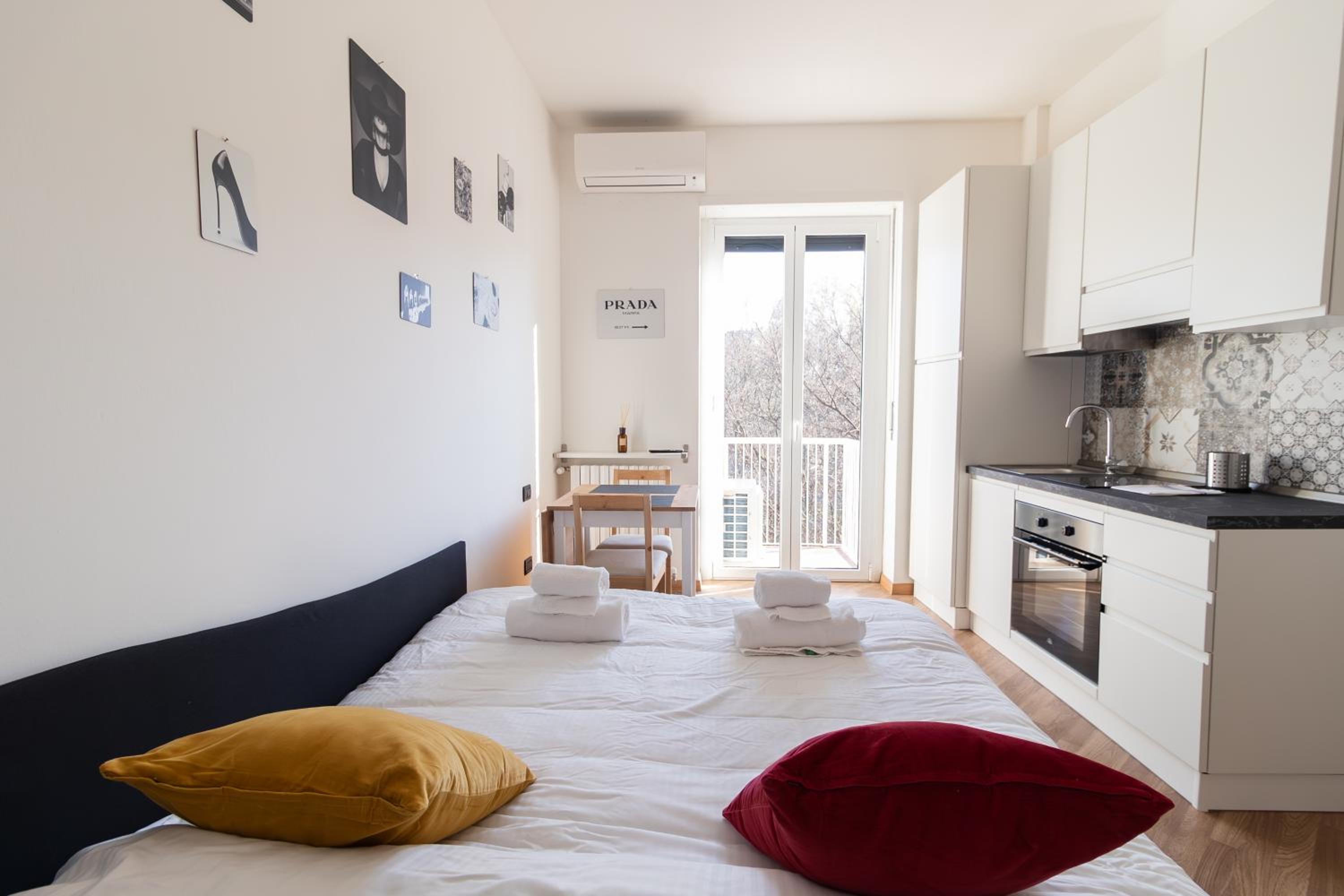 One-Bedroom Apartment