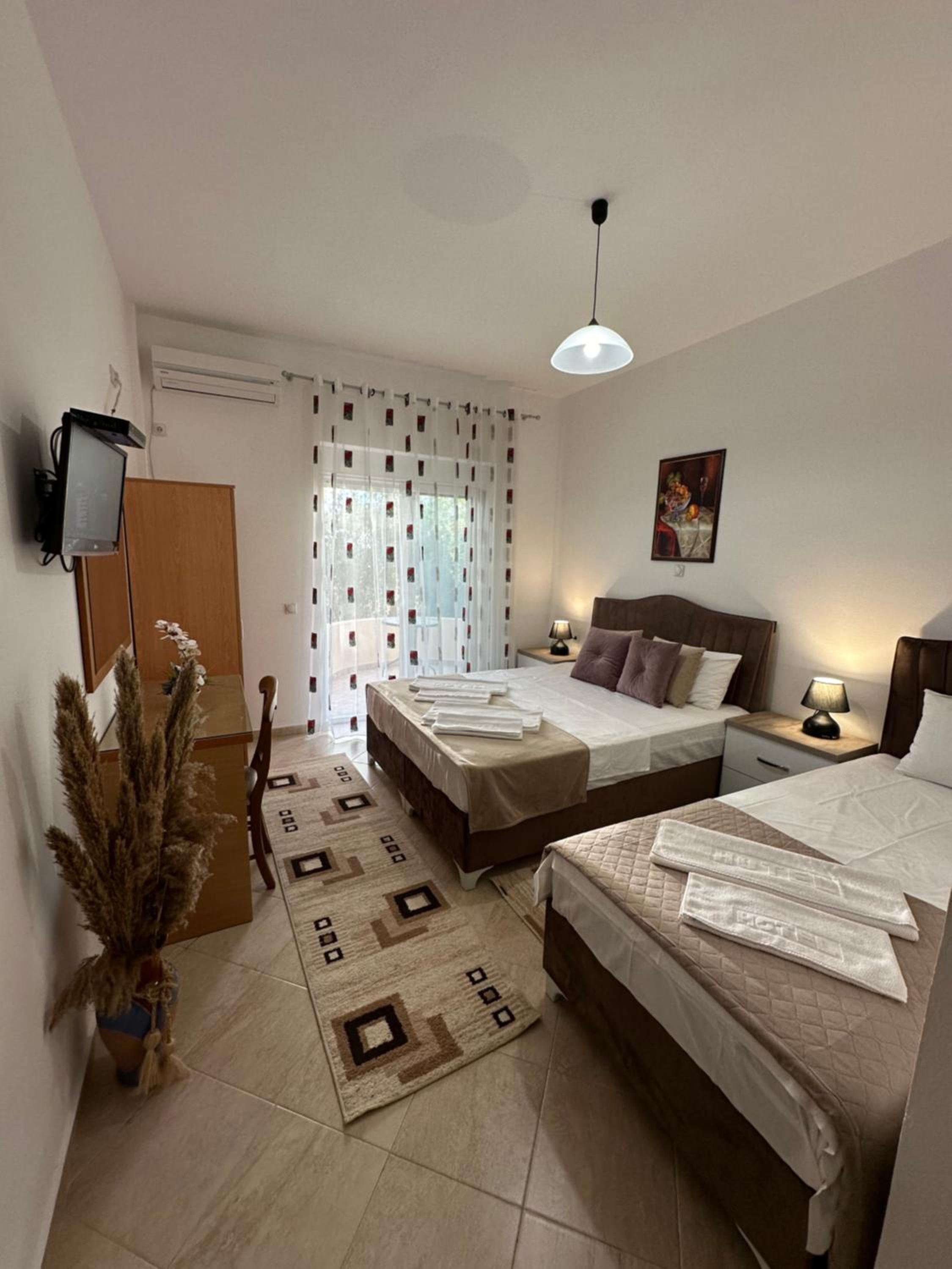 Studio Apartment photo 2