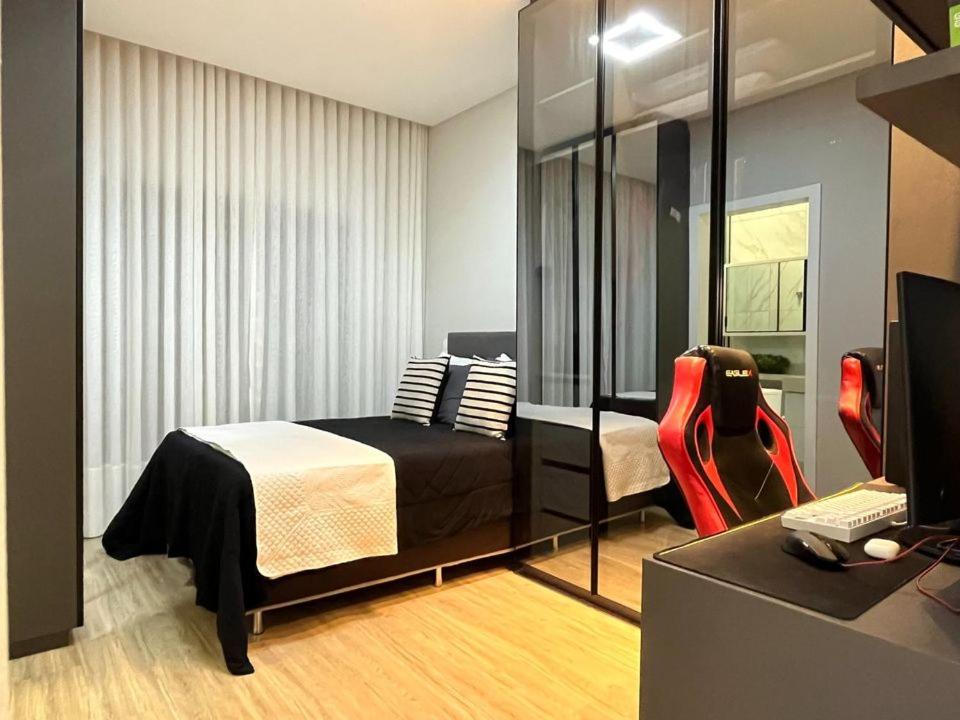 Three-Bedroom House photo 1
