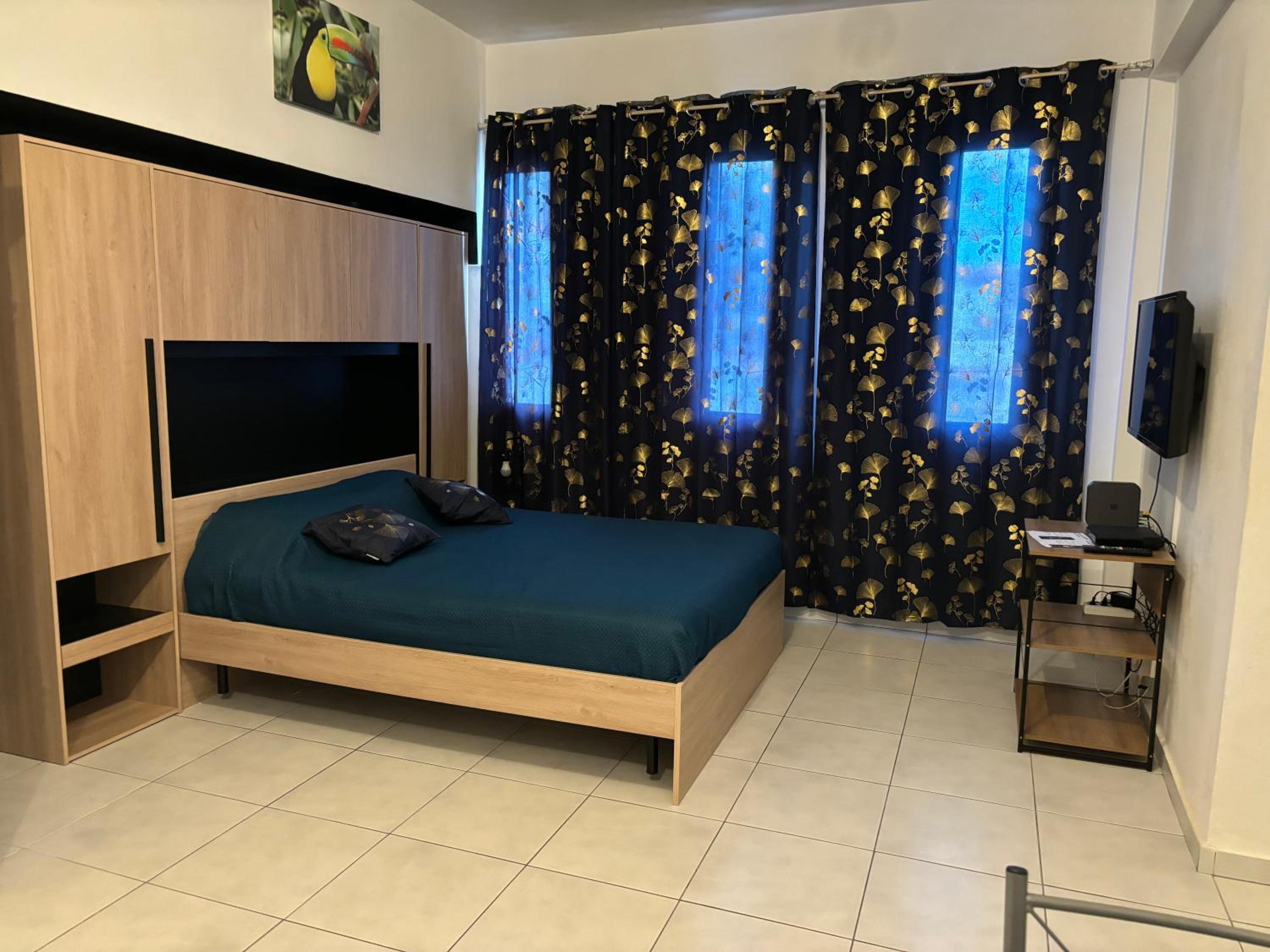 Apartment photo 1