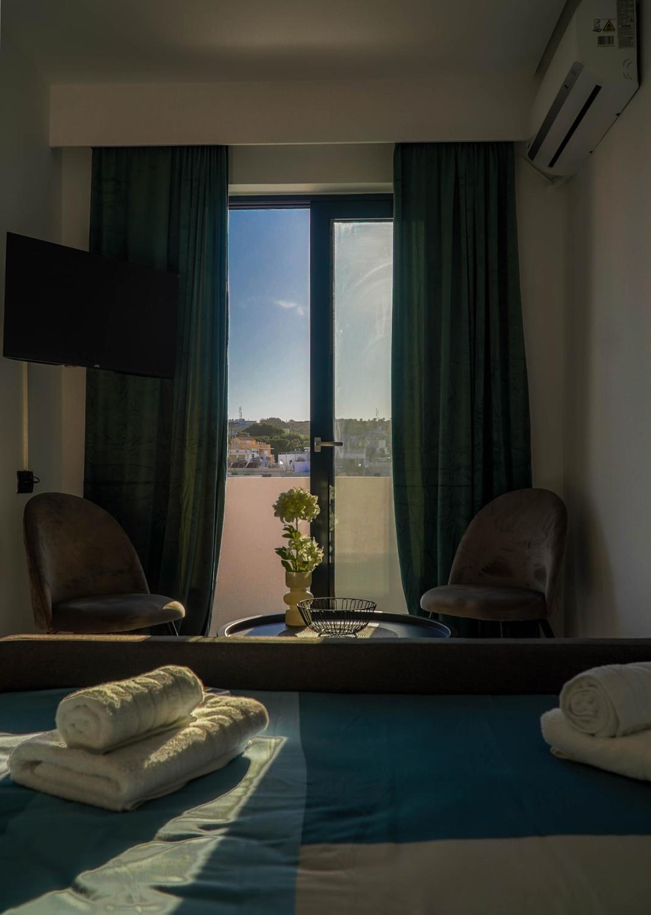 Double Room with Mountain View