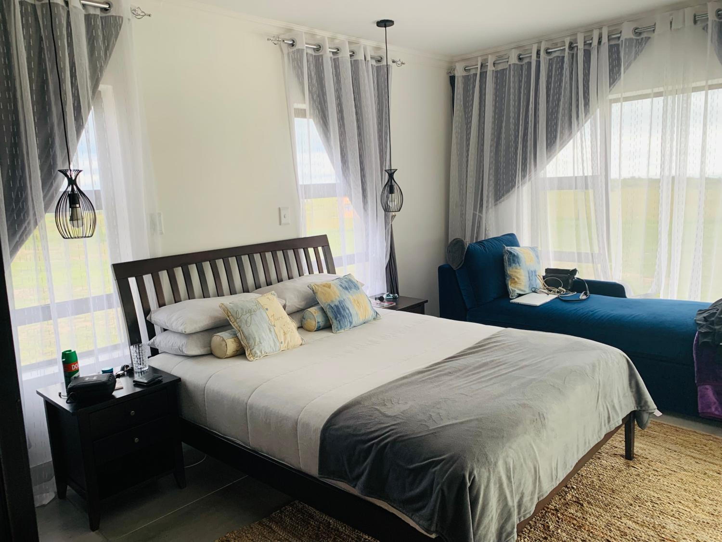 Four-Bedroom House photo 1