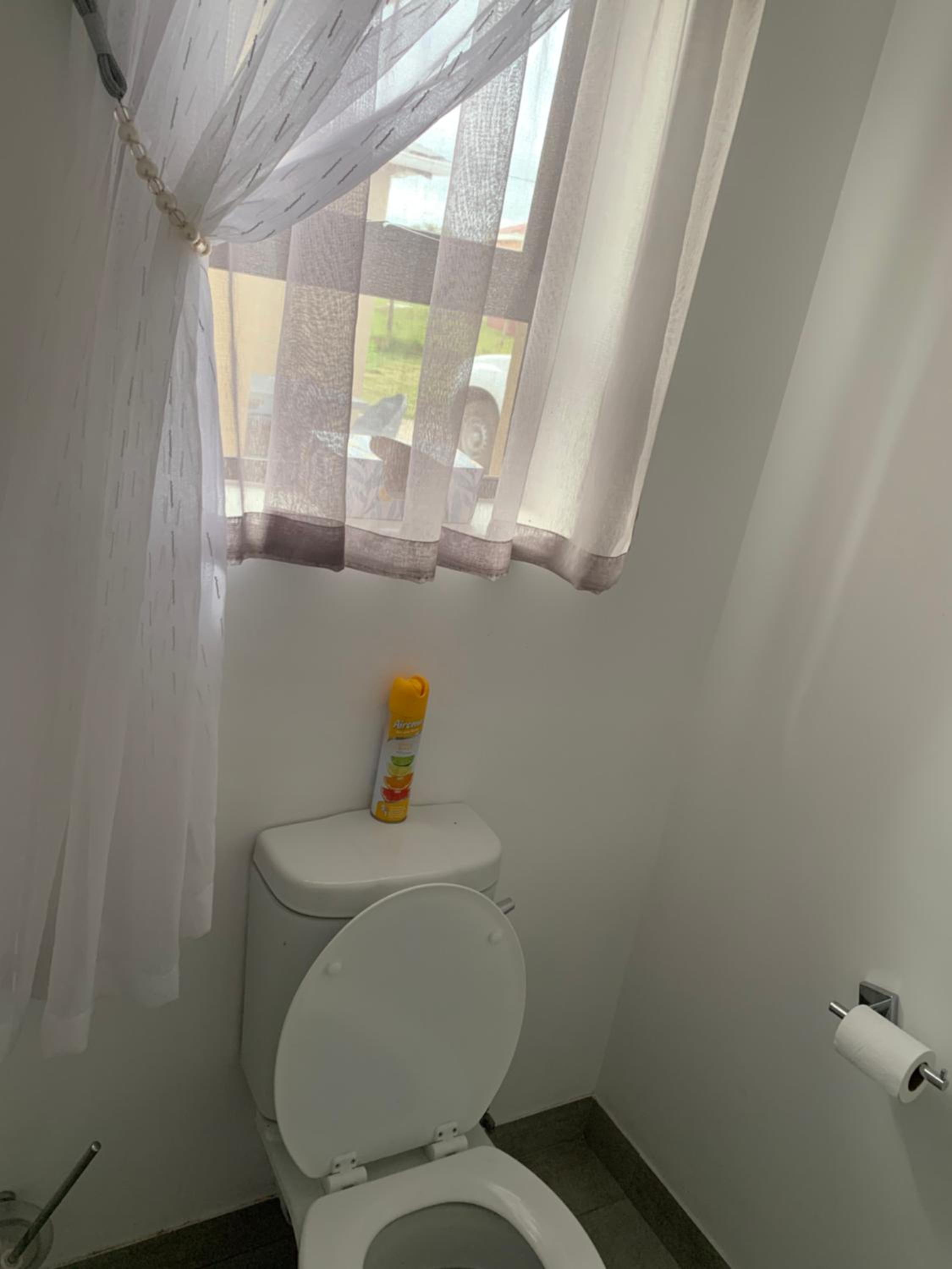 Four-Bedroom House photo 3