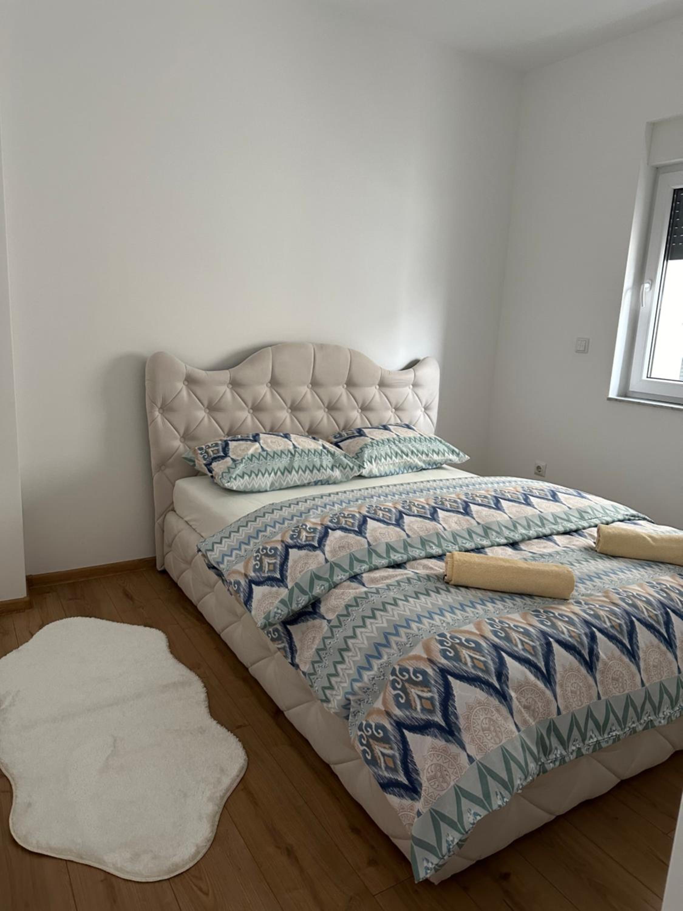 Apartment with Balcony photo 3