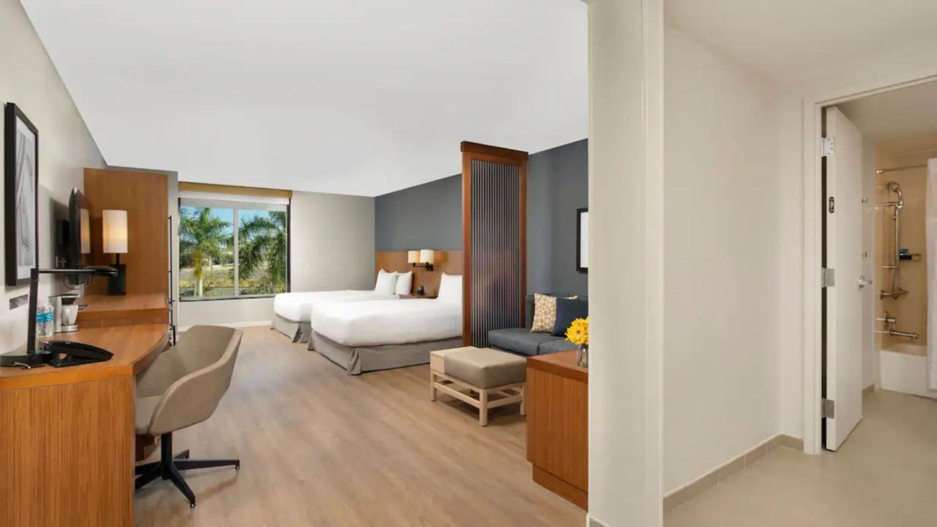 Queen Room with Two Queen Beds, Sofa Bed and Accessible Tub