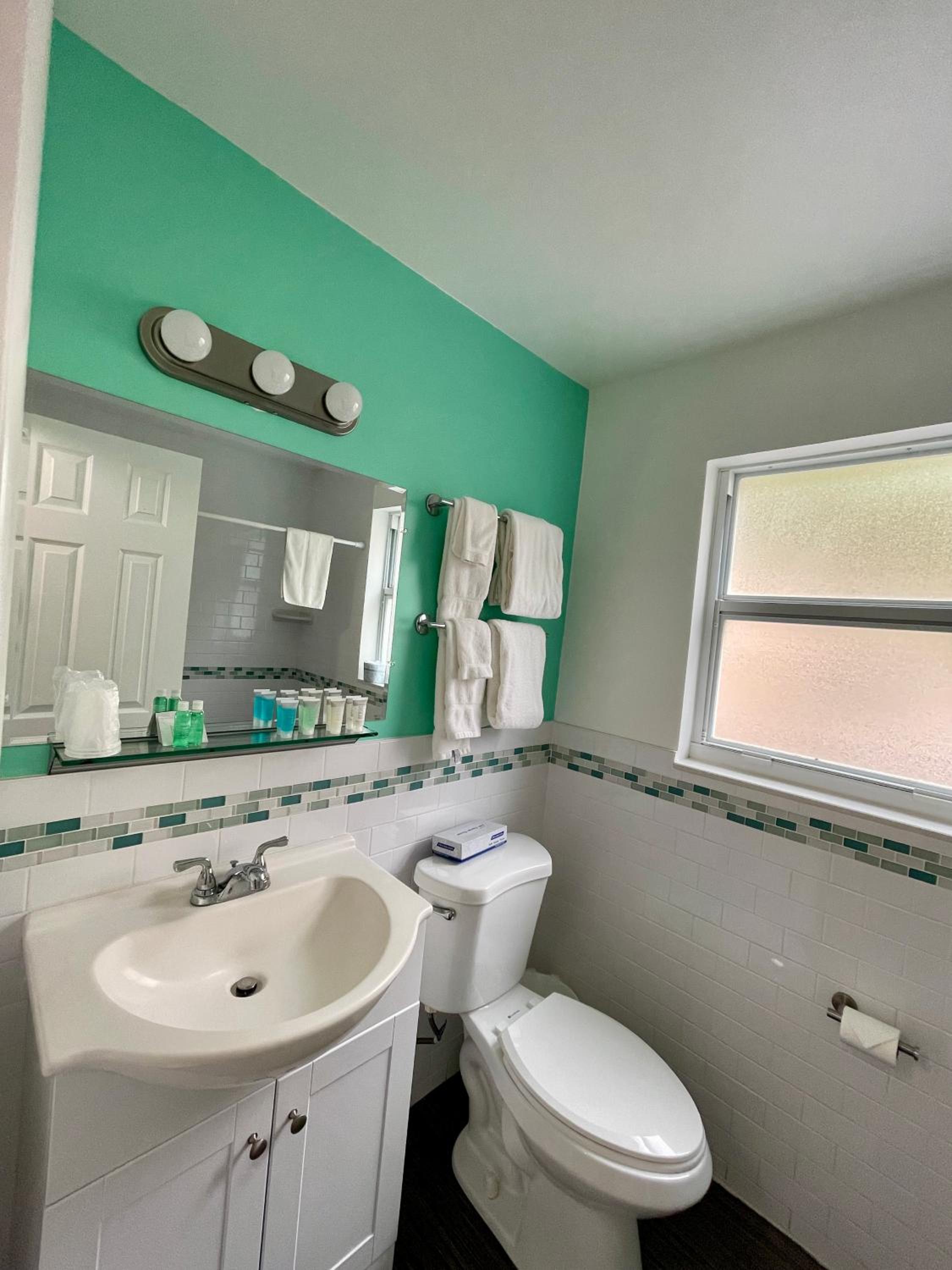 Large Double Room photo 2