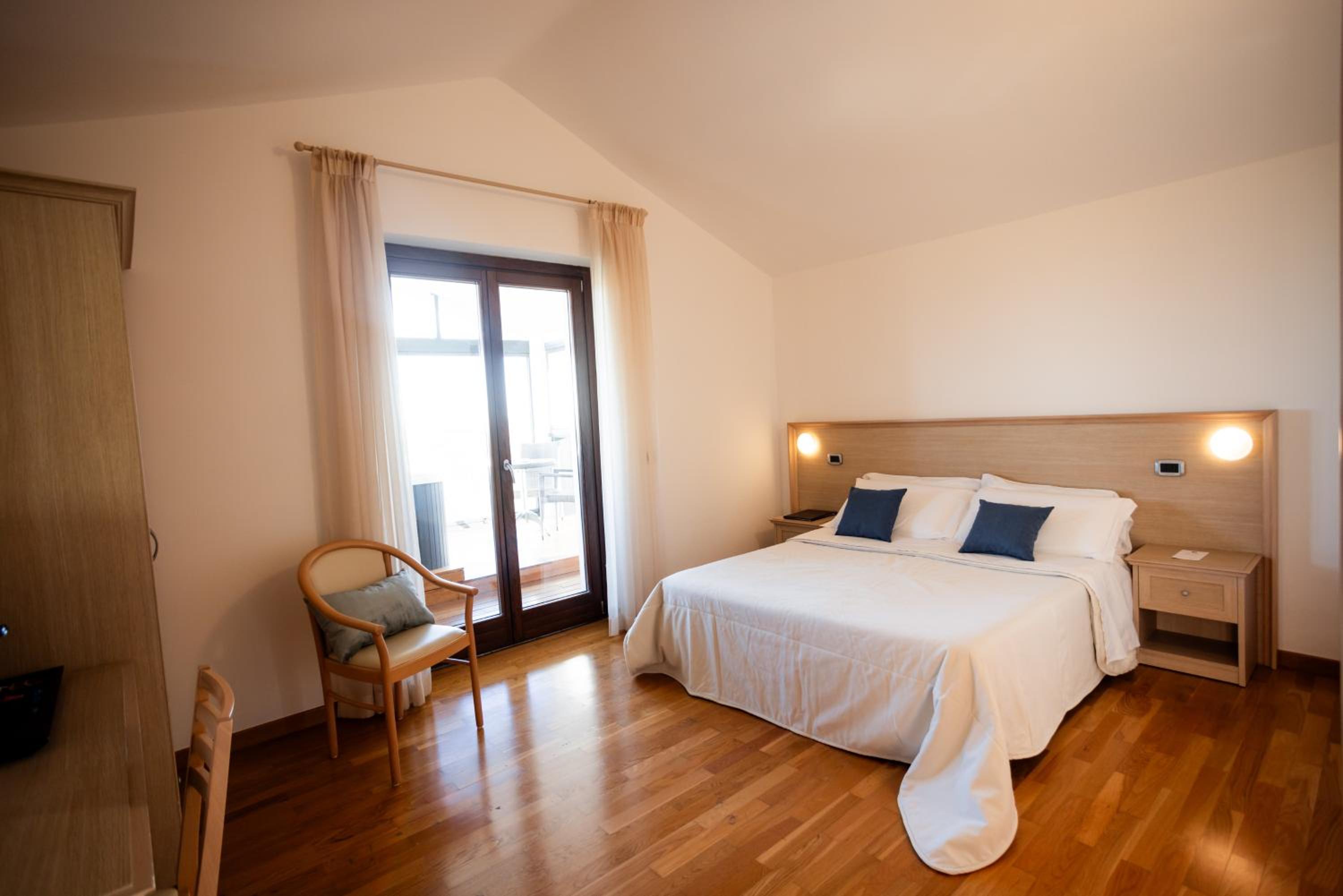 Junior Suite with Balcony