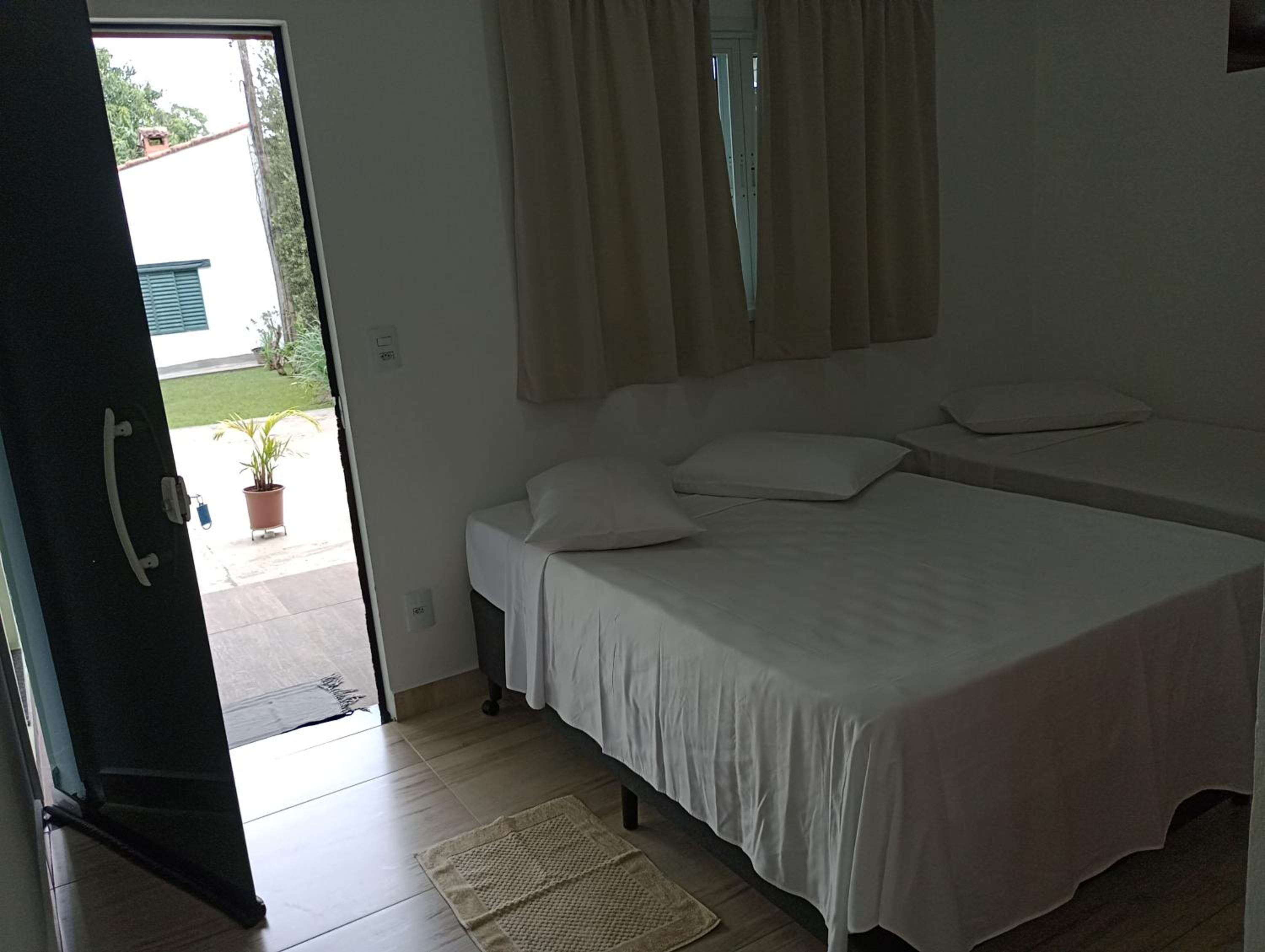Comfort Triple Room with Shower - Photo 9