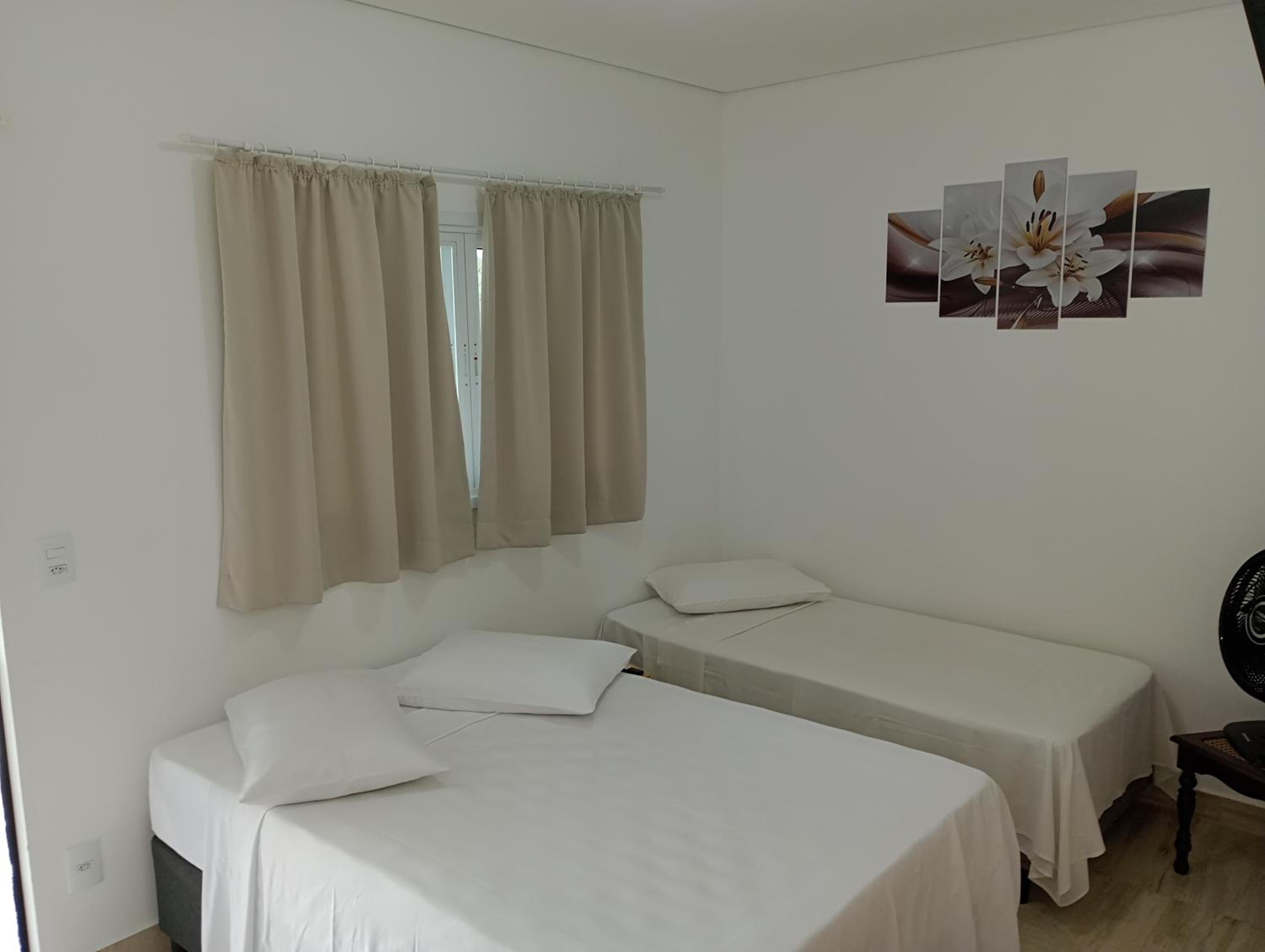 Comfort Triple Room with Shower - Photo 8