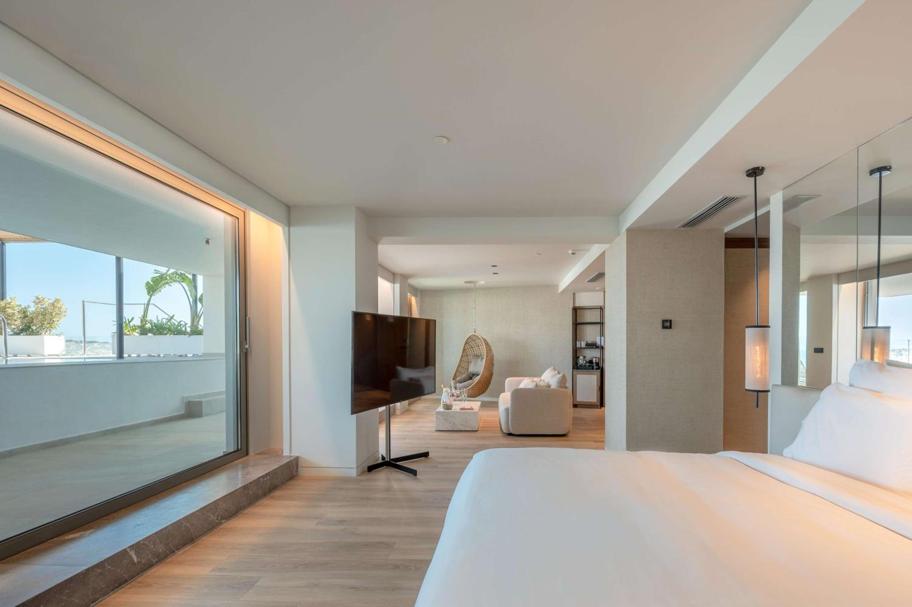 Escape Suite Grand Pool