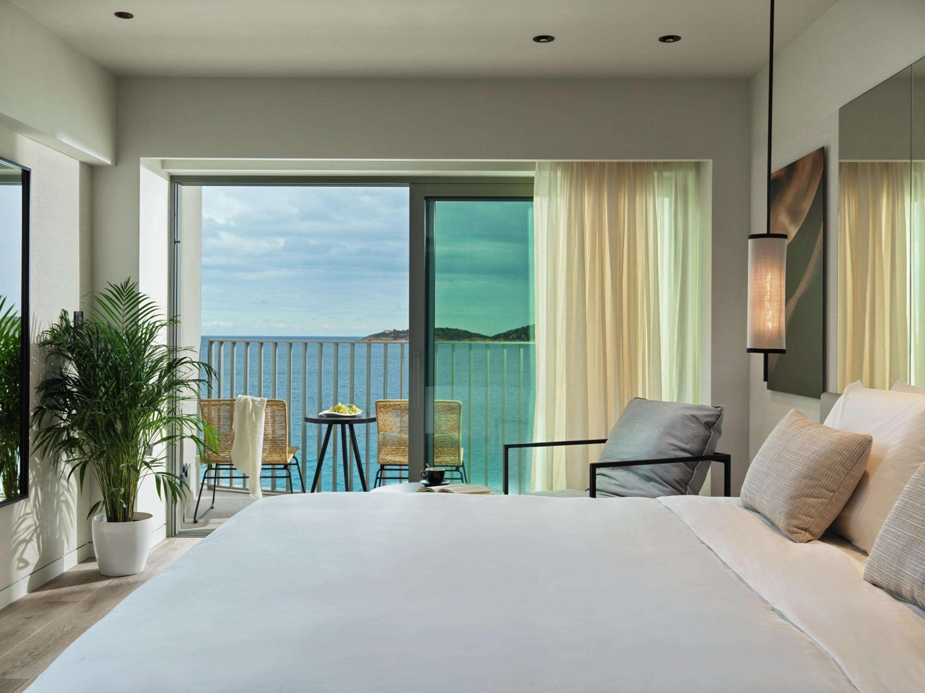 Deluxe Retreat with Sea View - Photo 3