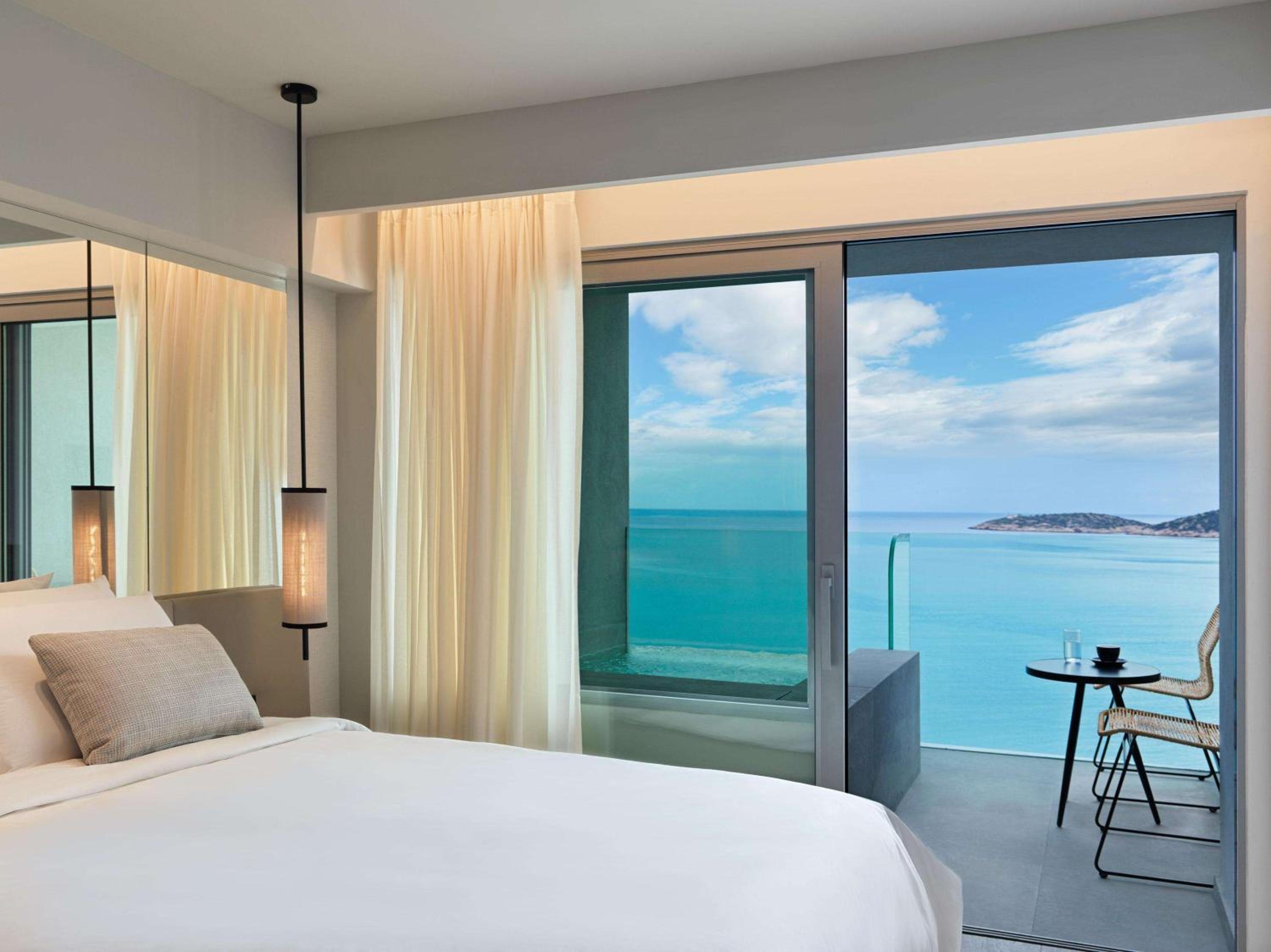 Deluxe Stunning Sea View Plunge Pool - Photo 6