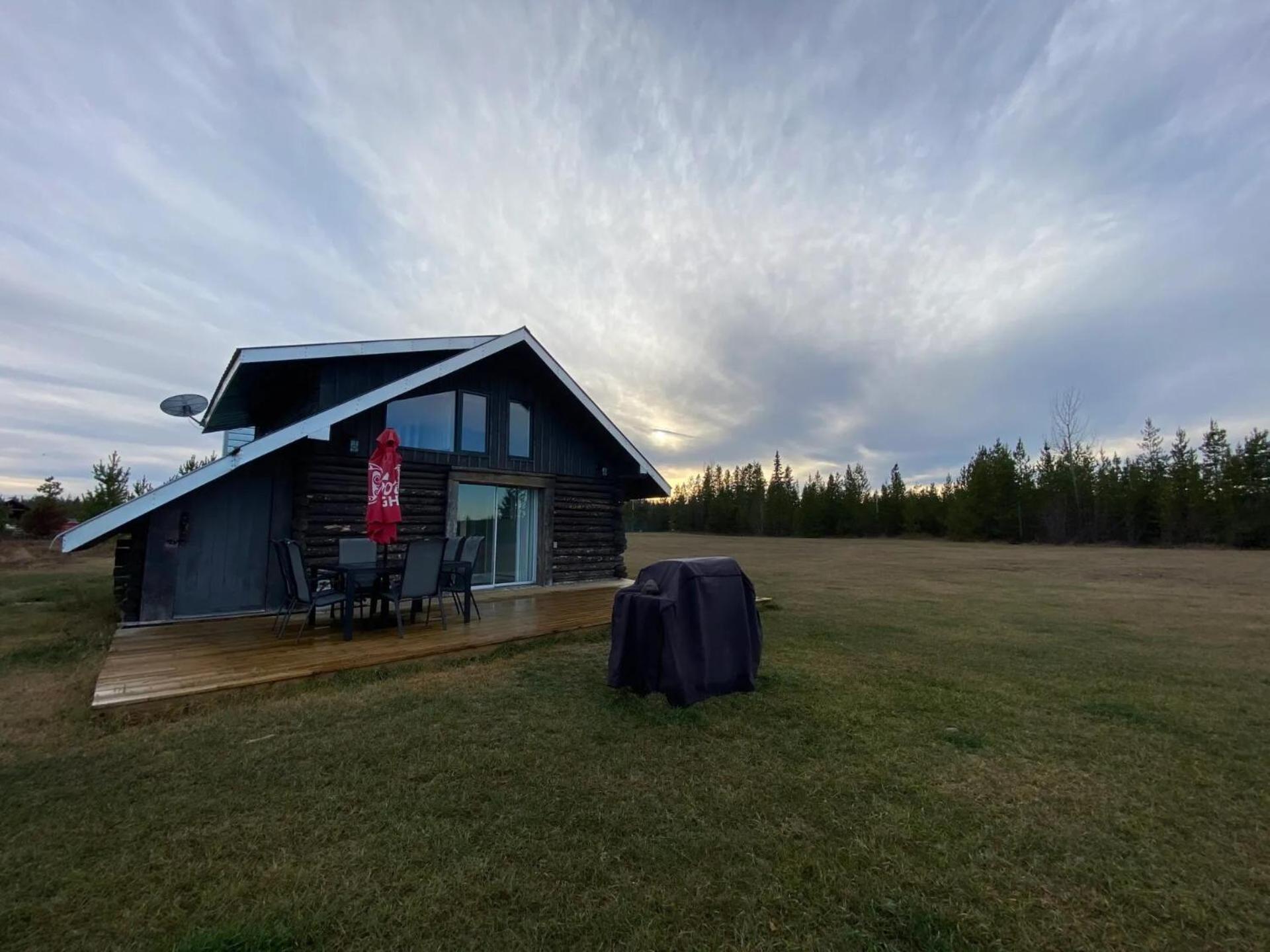 Deluxe Cottage photo 3