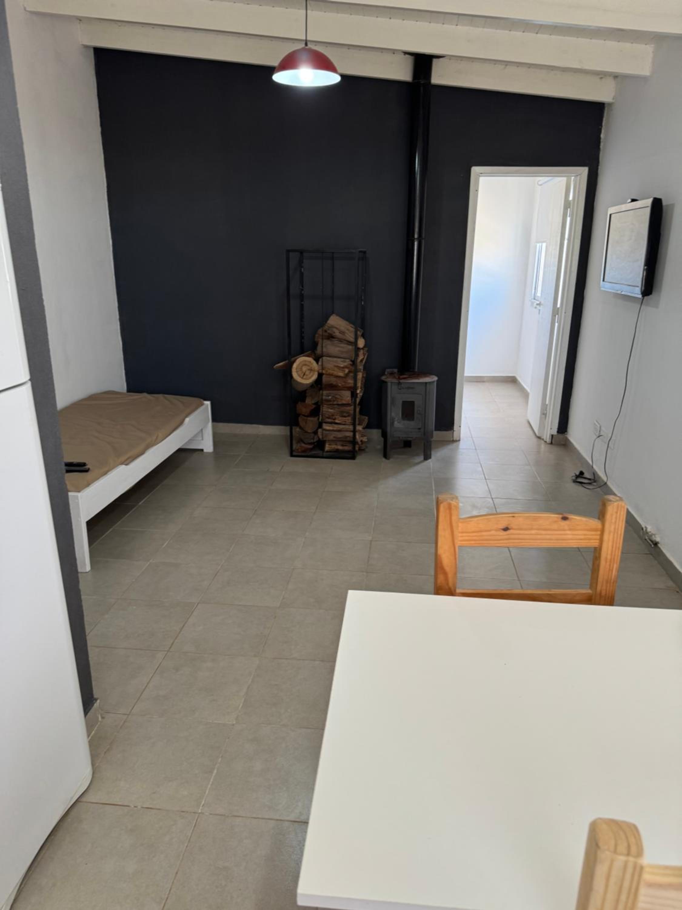 One-Bedroom House photo 1
