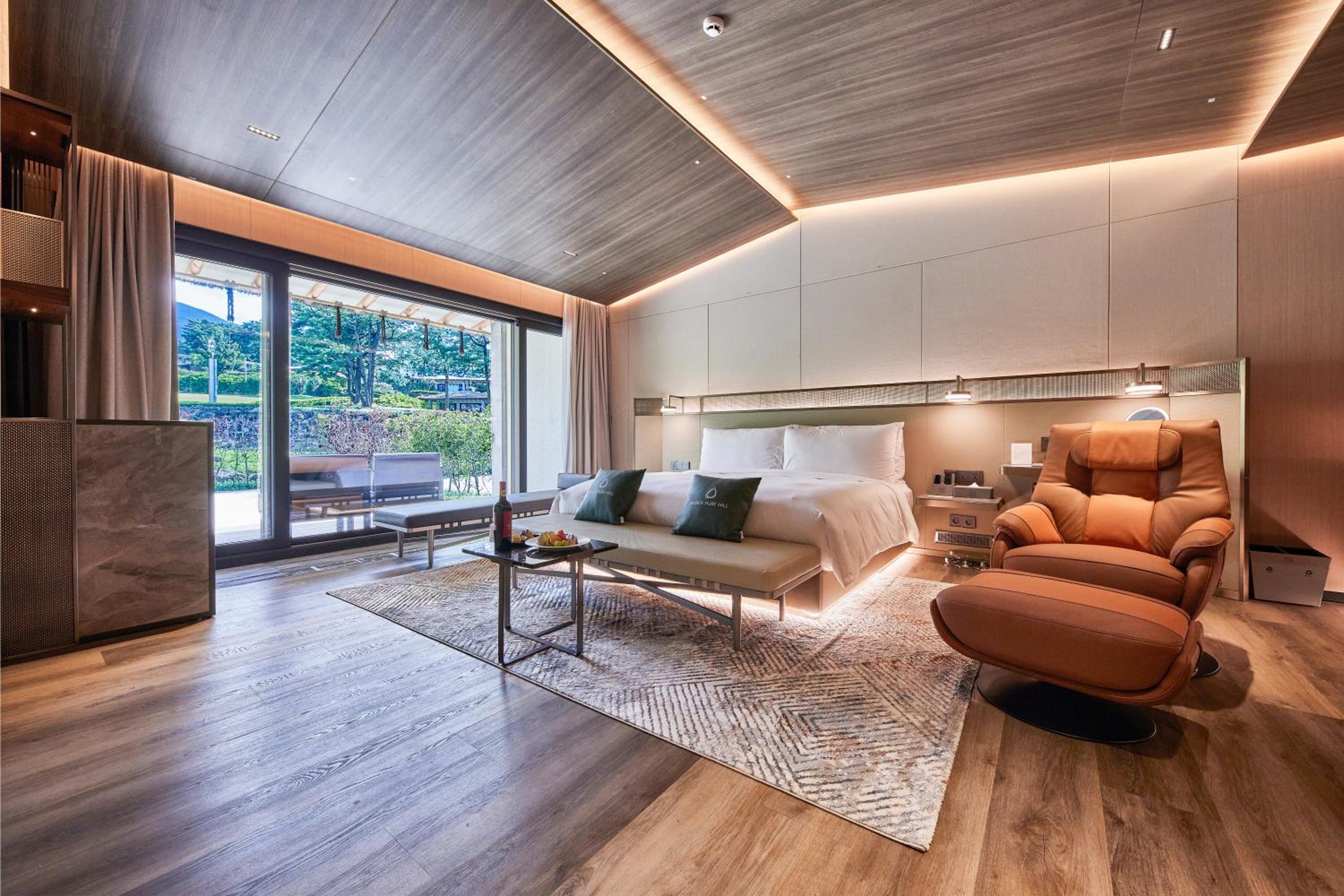 Forest Garden Double with Private Jacuzzi