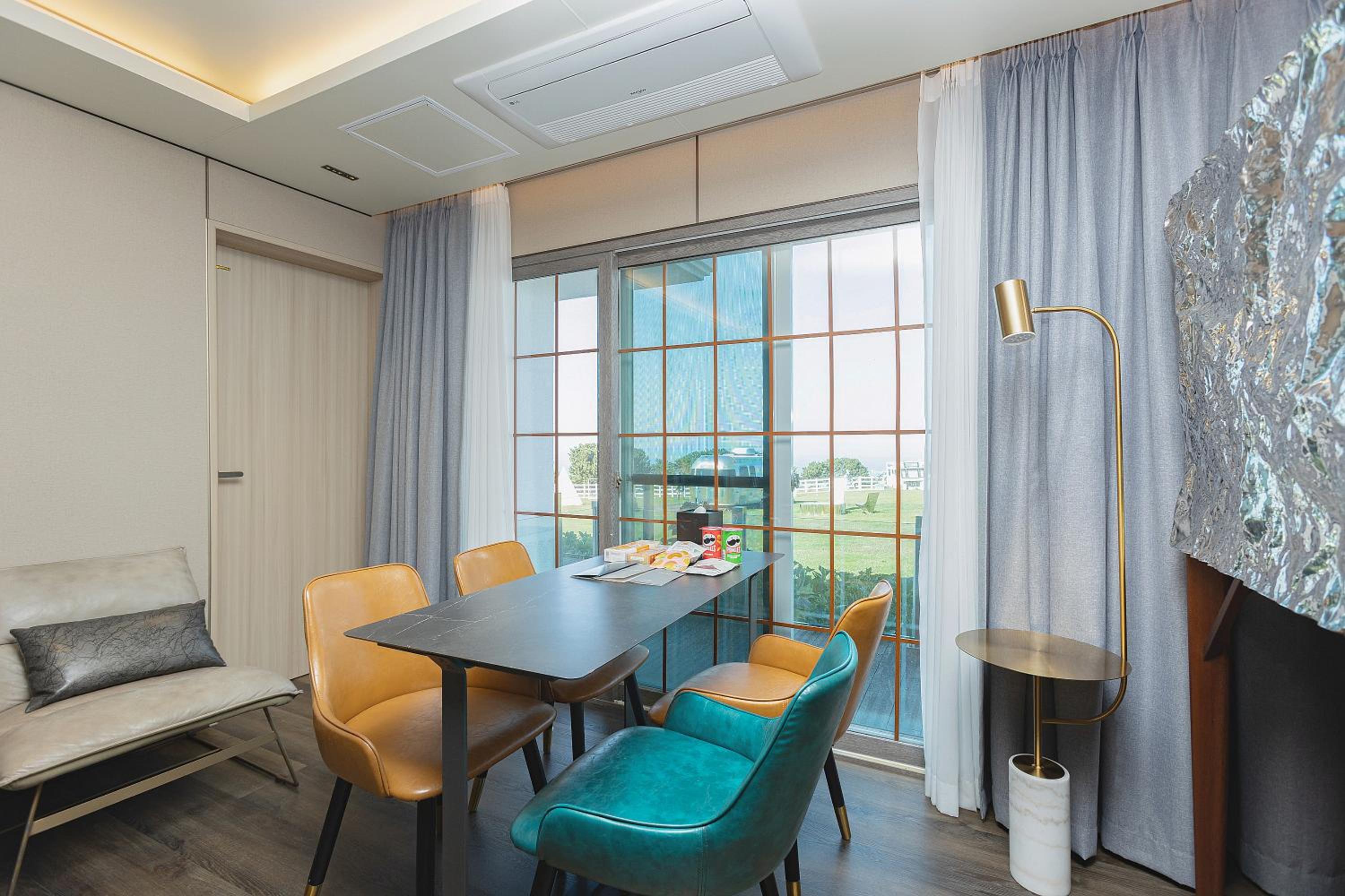  Green Valley Deluxe Family Room - Photo 7