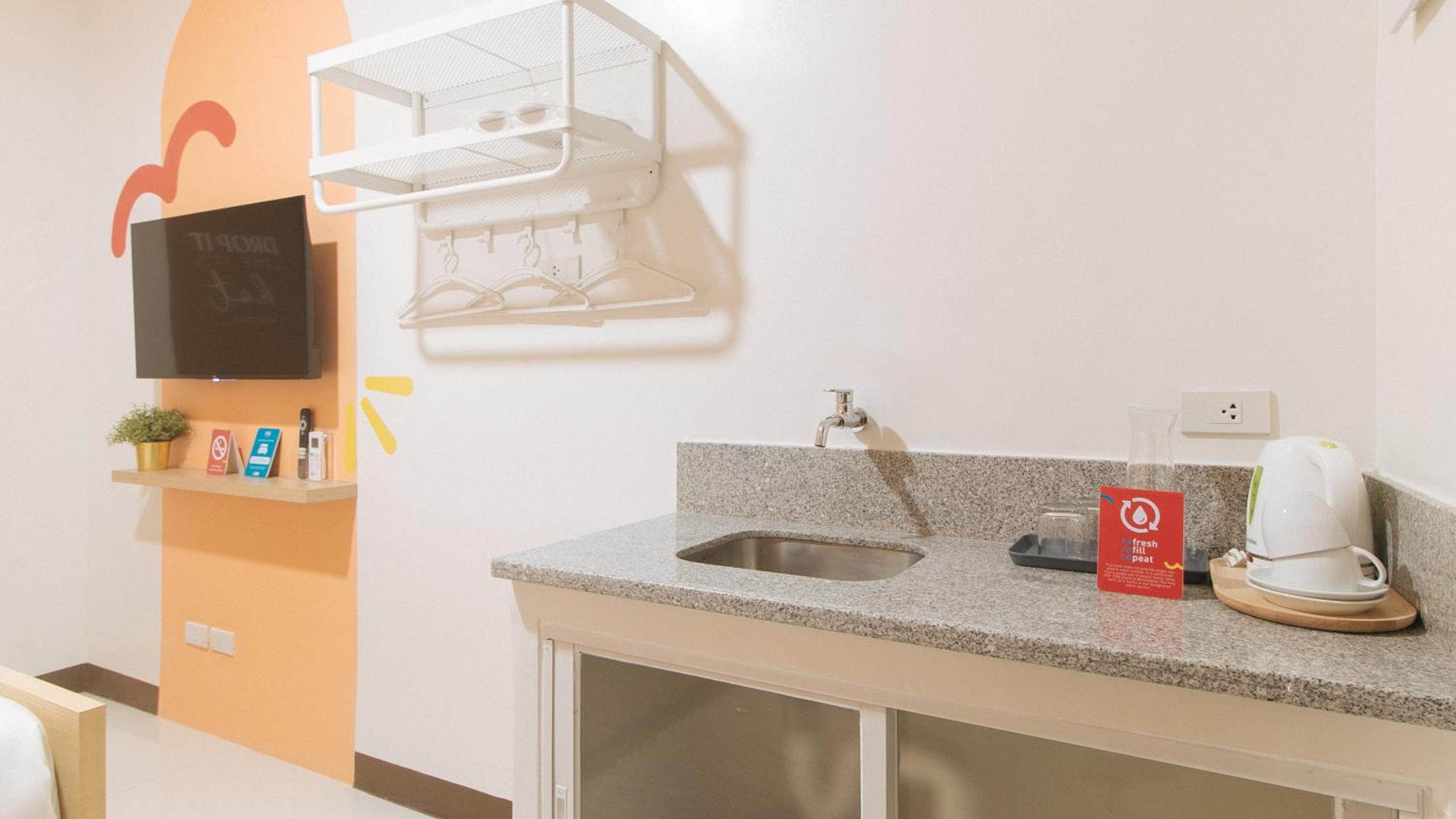 Superior Suite - Photo 6