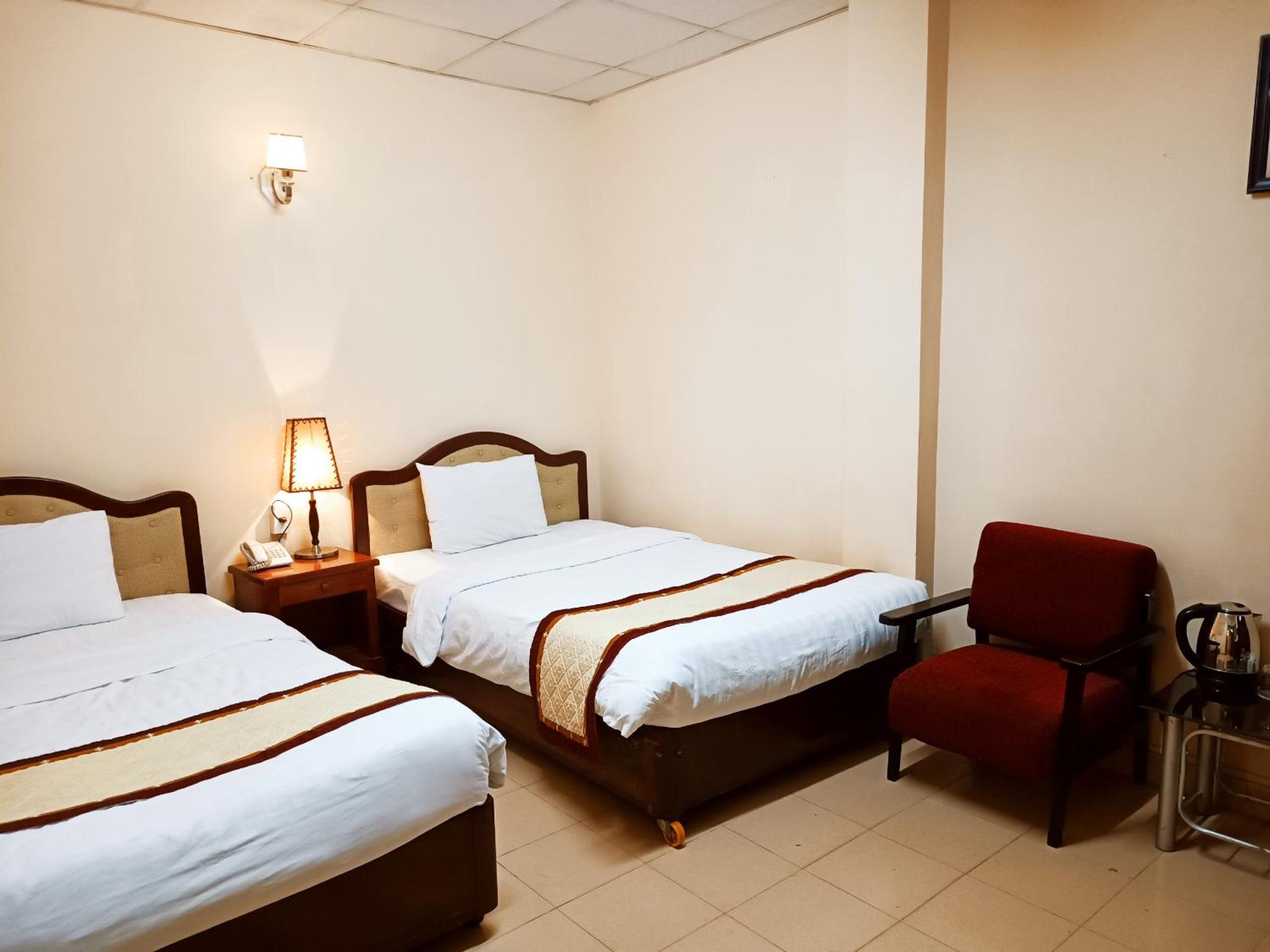 Standard Twin Room