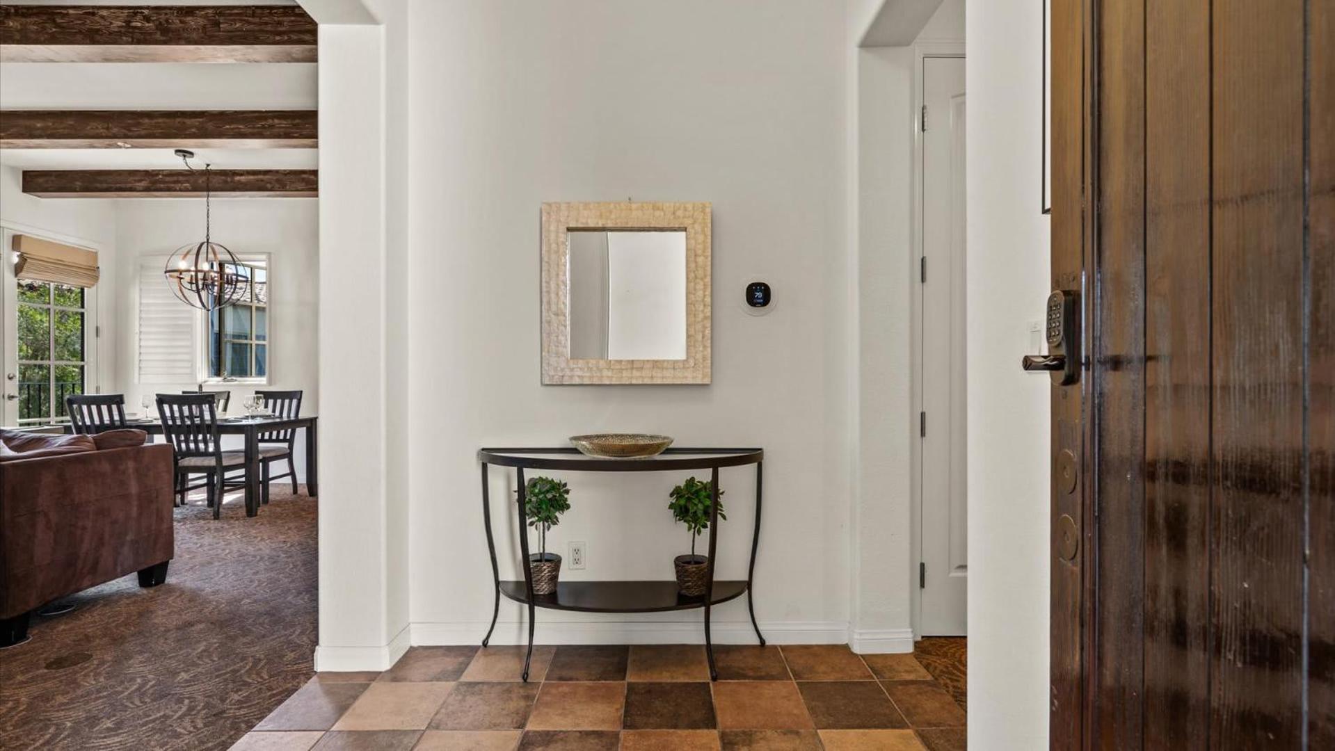 Apartment photo 1