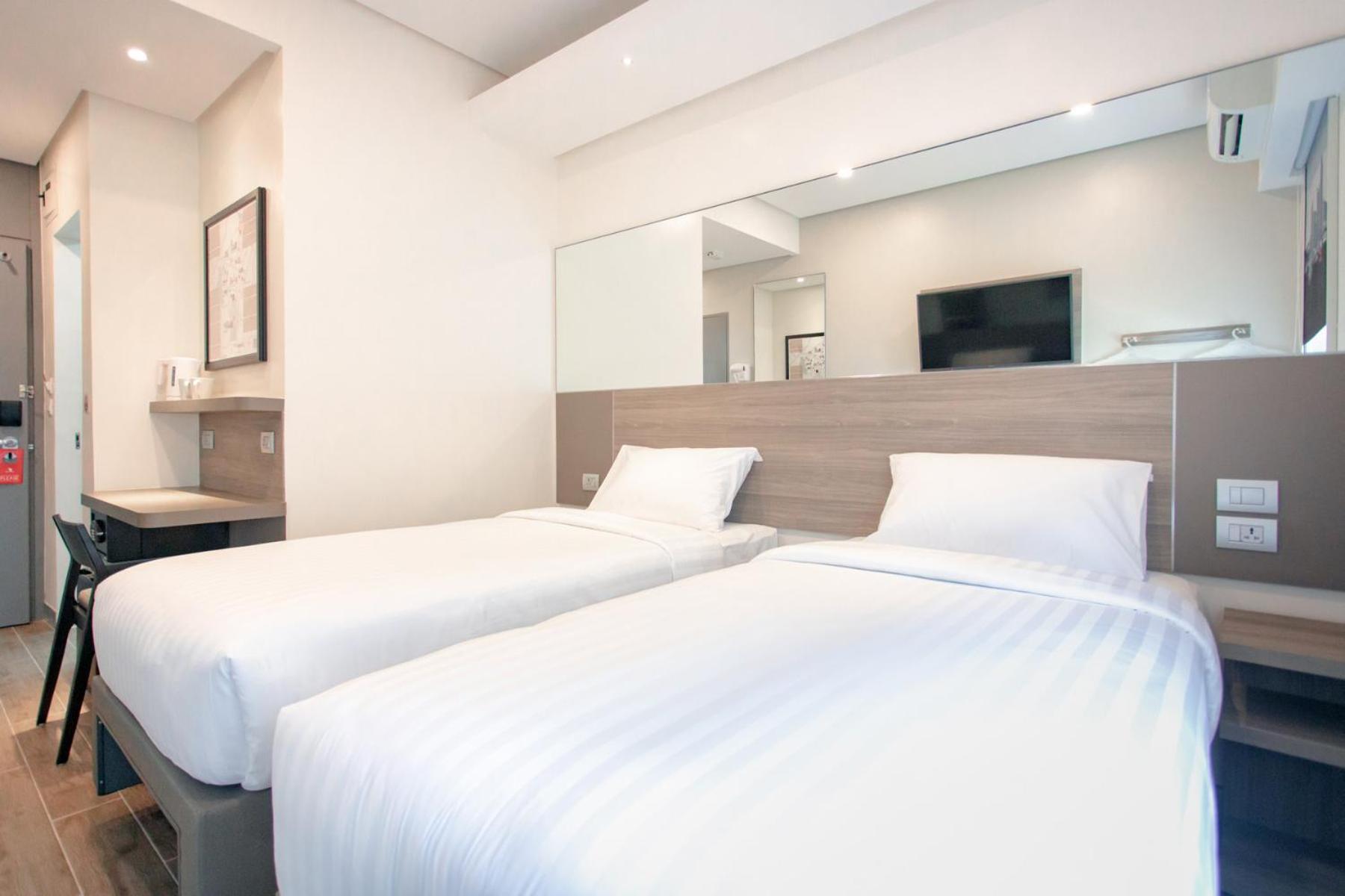 Twin Room - Photo 2