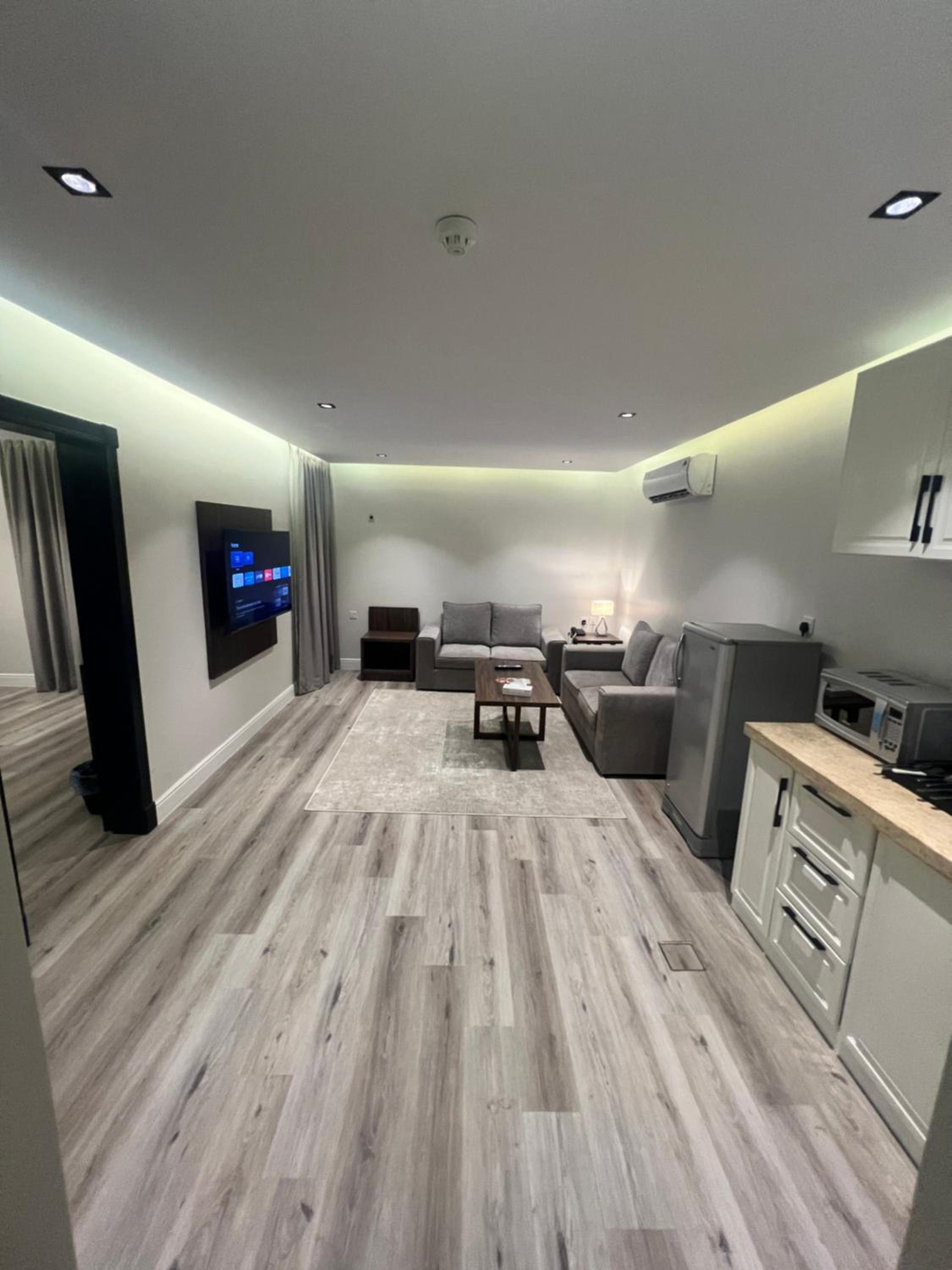 One-Bedroom Suite photo 3