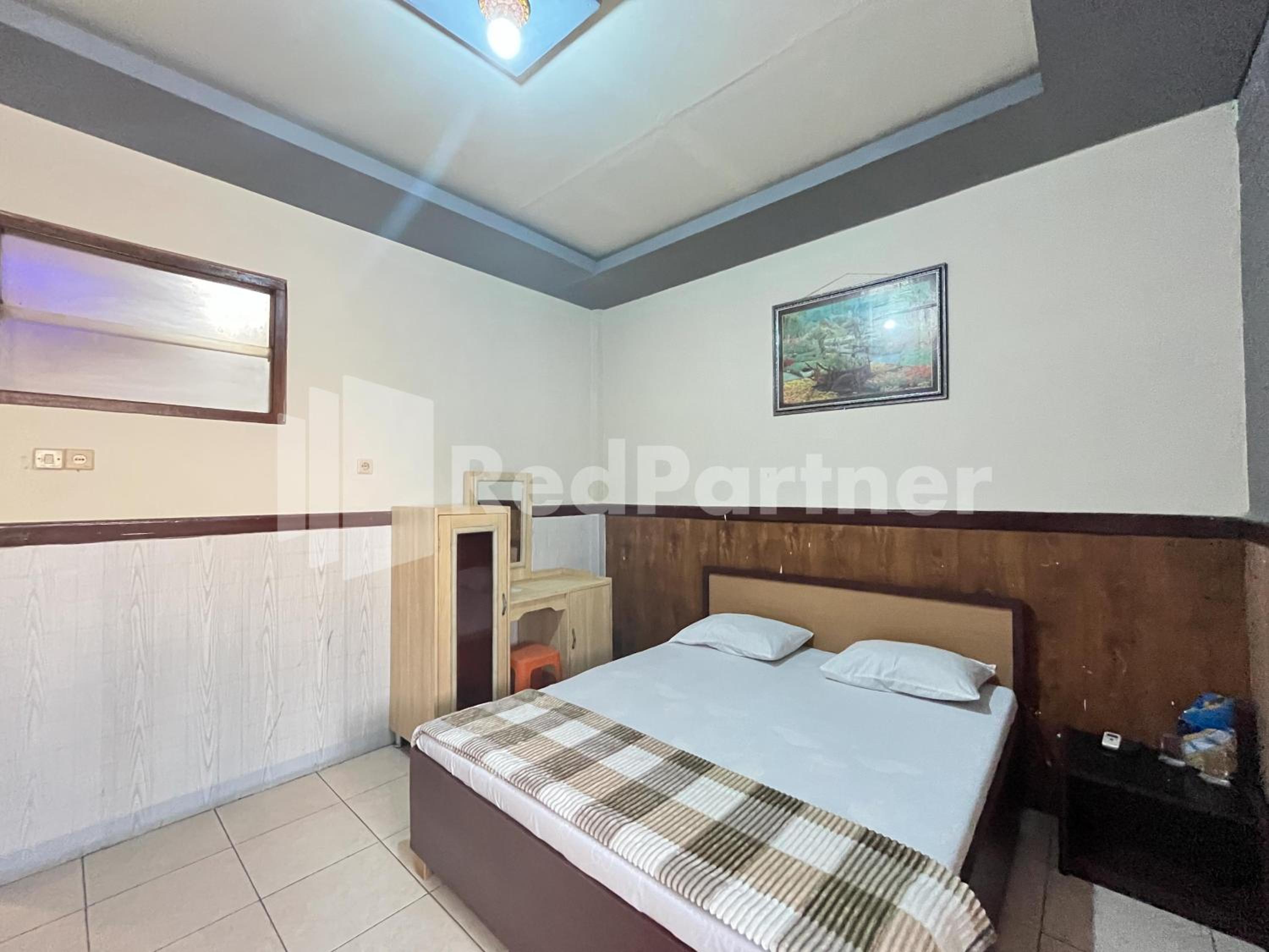 Standard Double Room - Photo 10