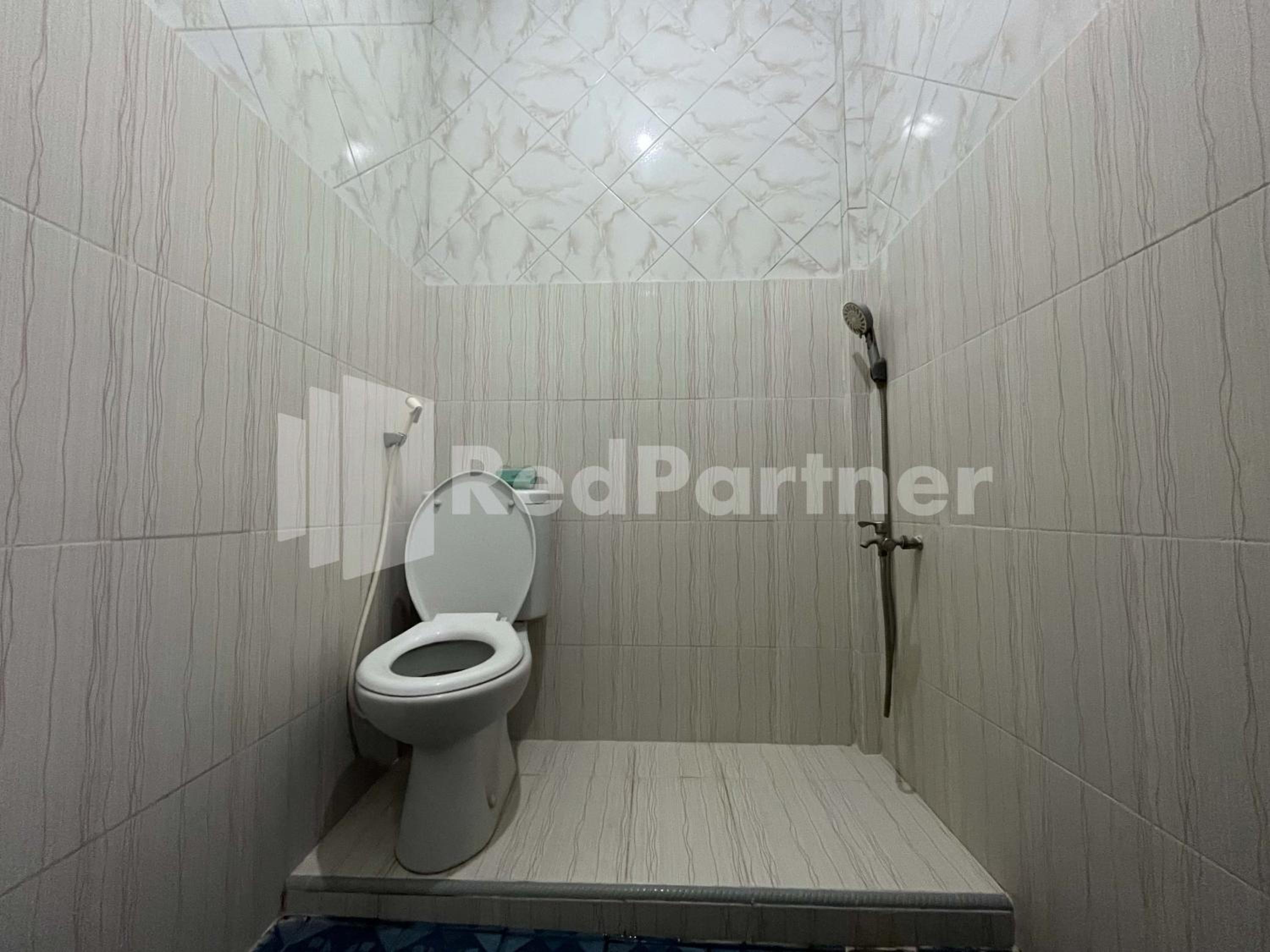Standard Double Room - Photo 6