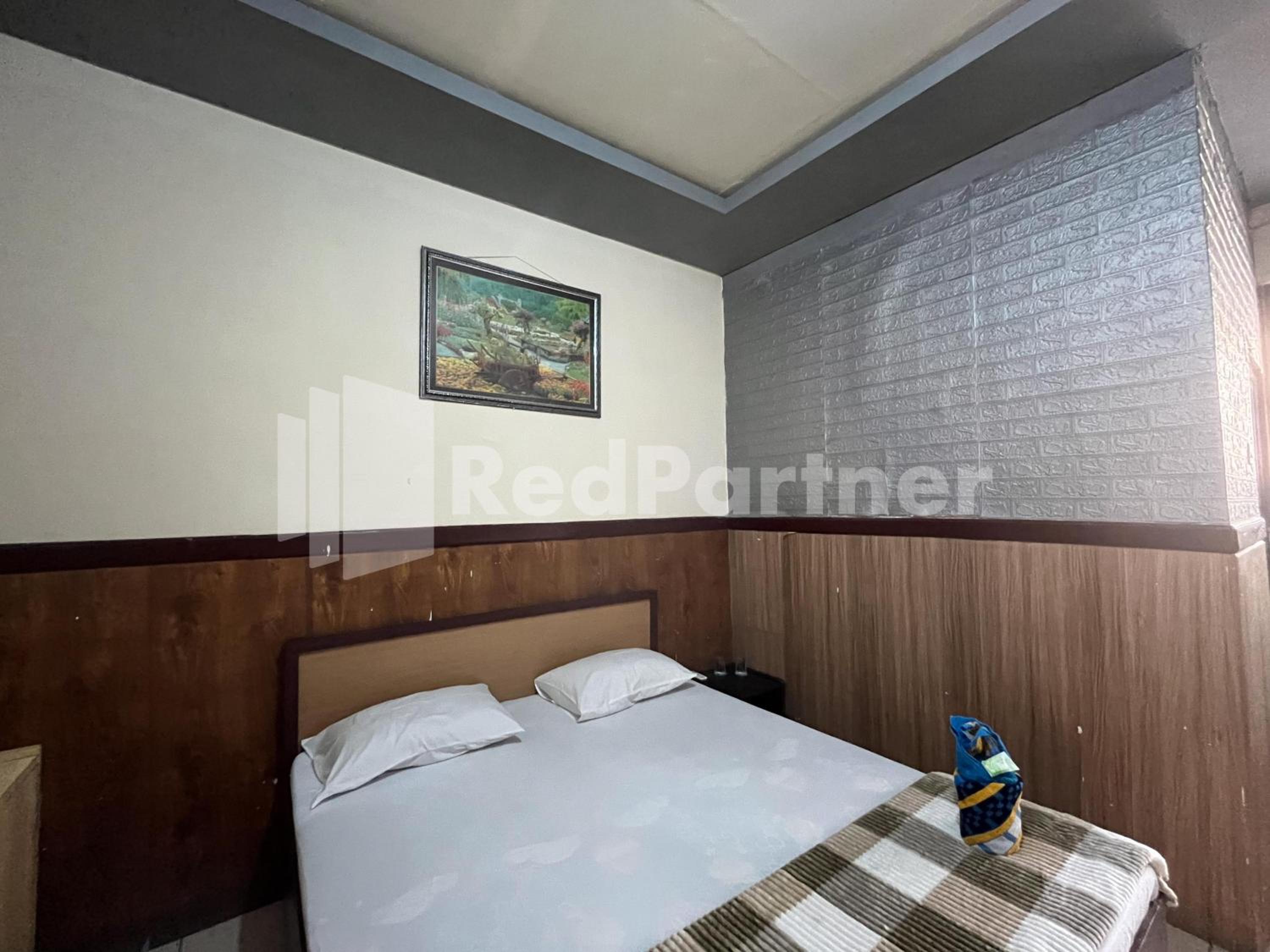 Standard Double Room - Photo 8