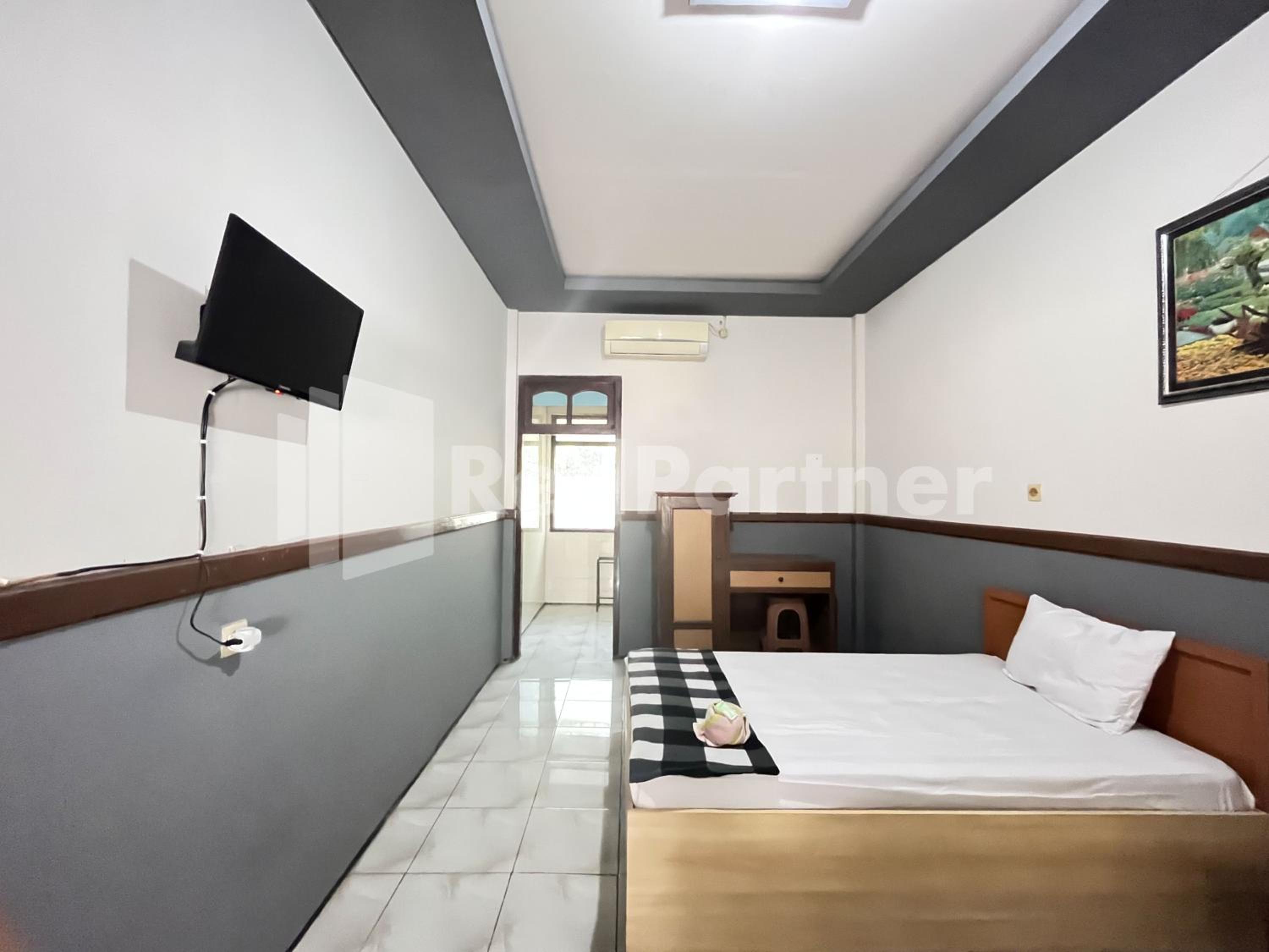 Twin Room - Photo 2