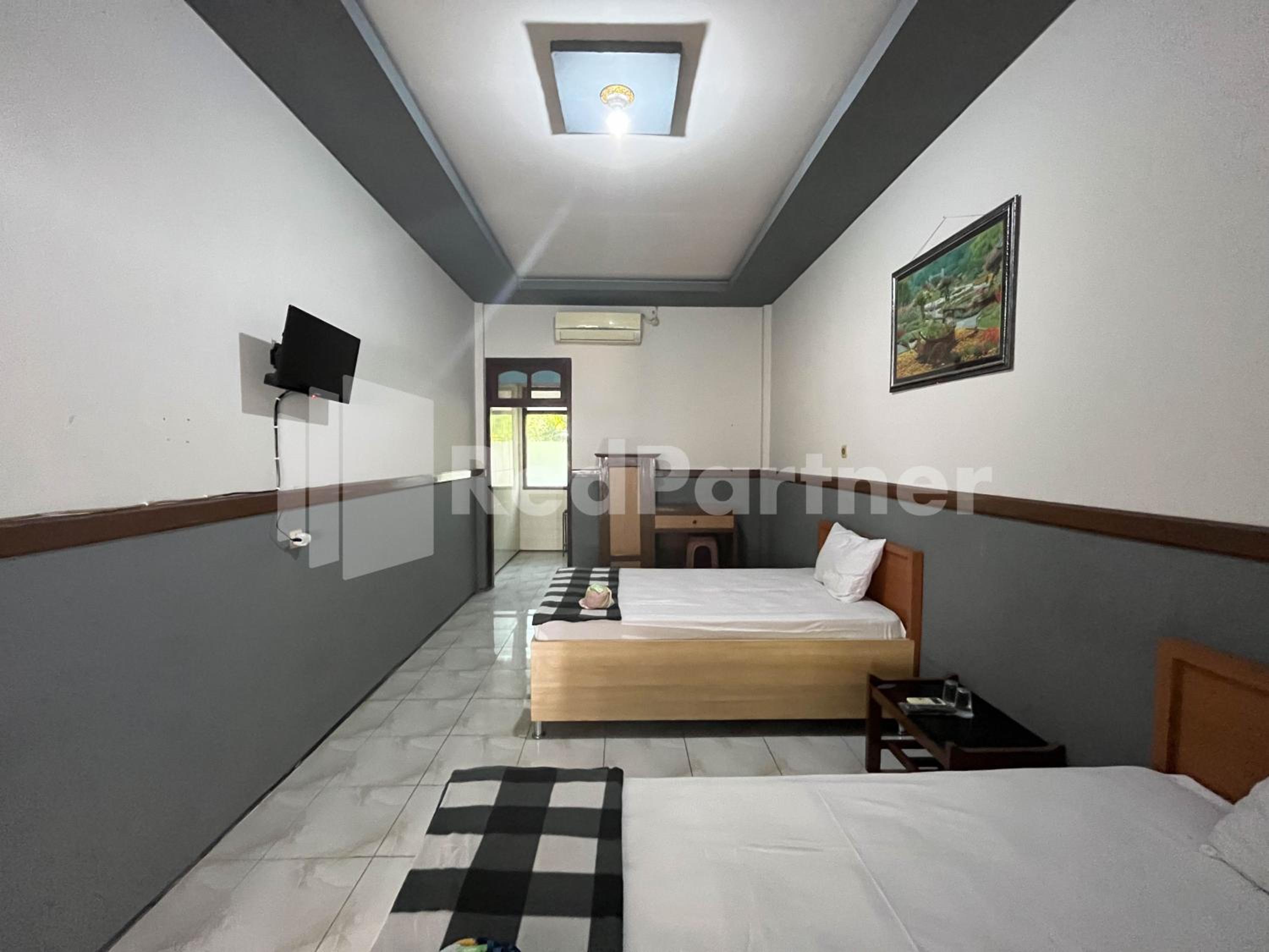 Twin Room - Photo 4