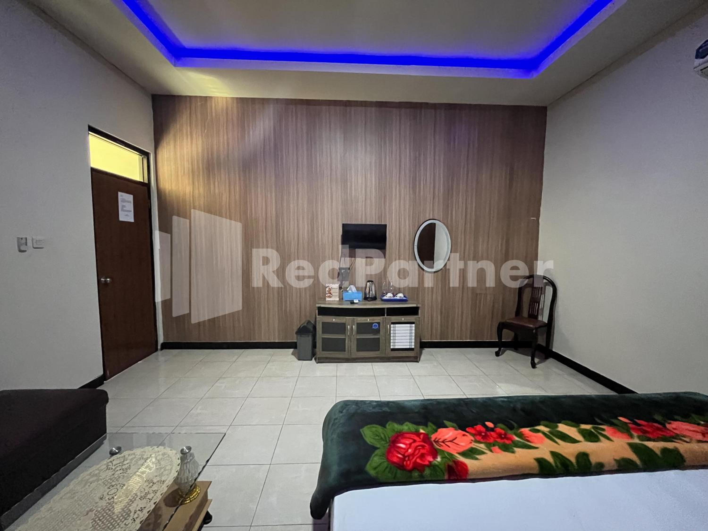 Suite - Photo 6