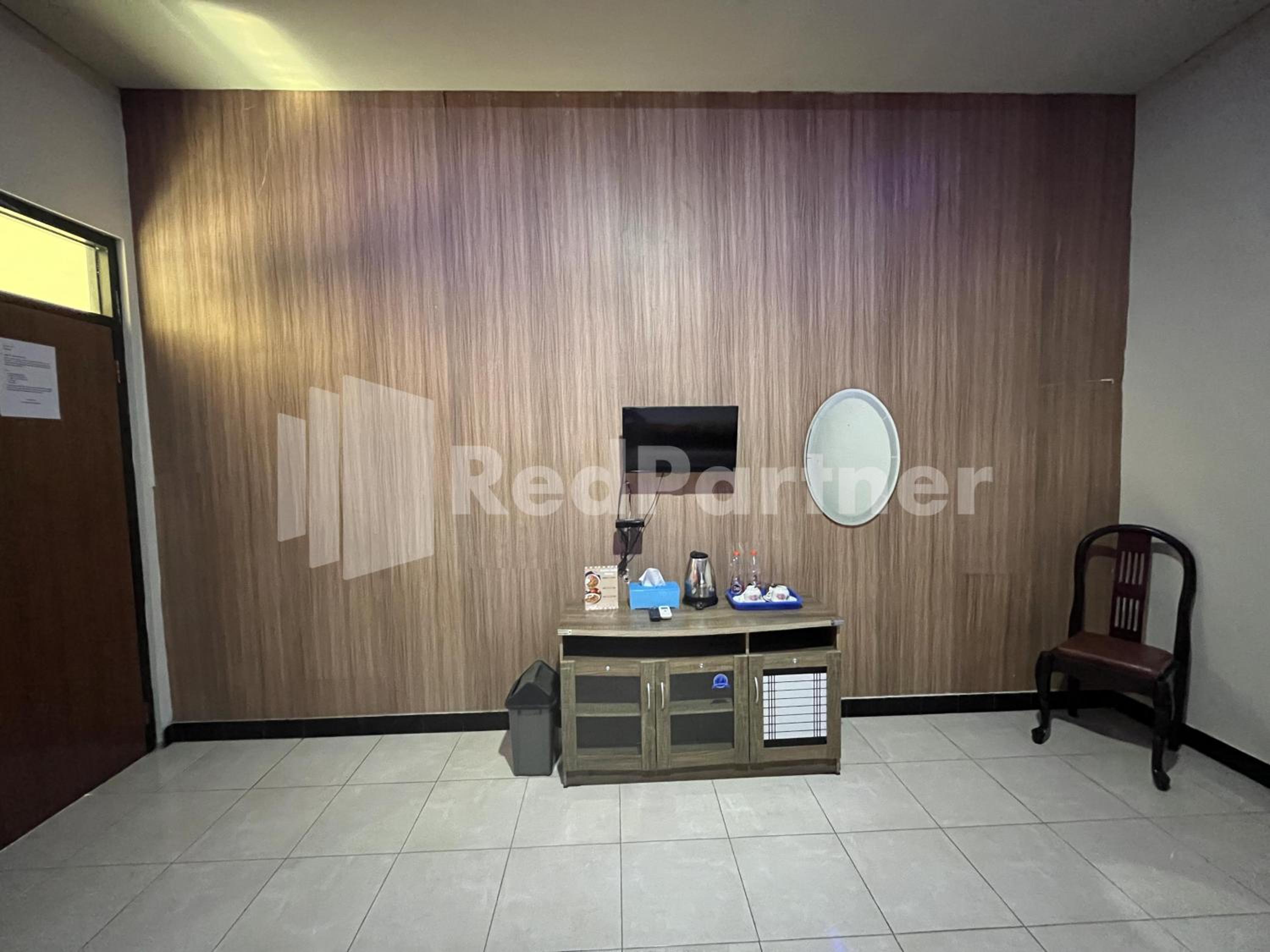Suite - Photo 9