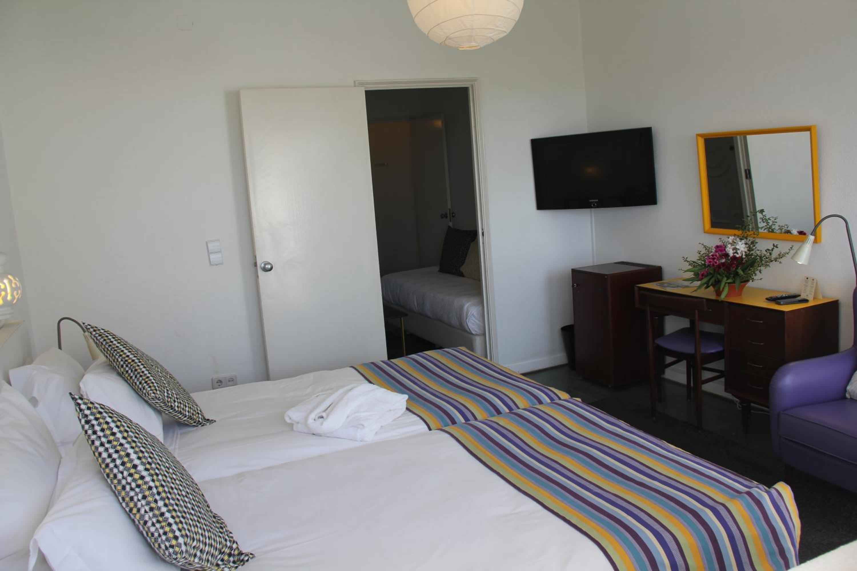 Superior Double Room with Land View - Photo 6