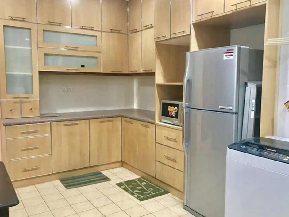Three-Bedroom Apartment photo 2