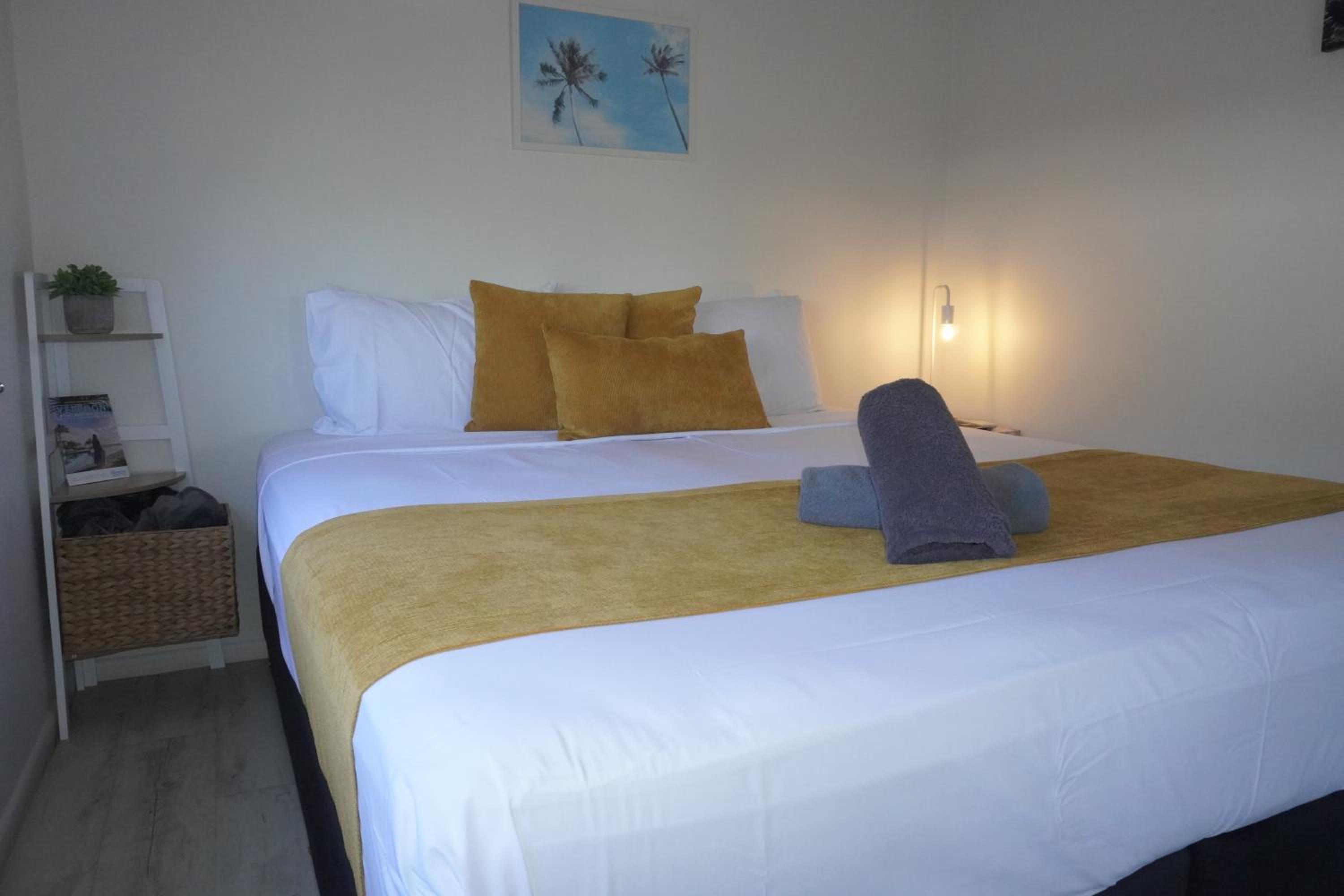 Double Private Room shared bathroom